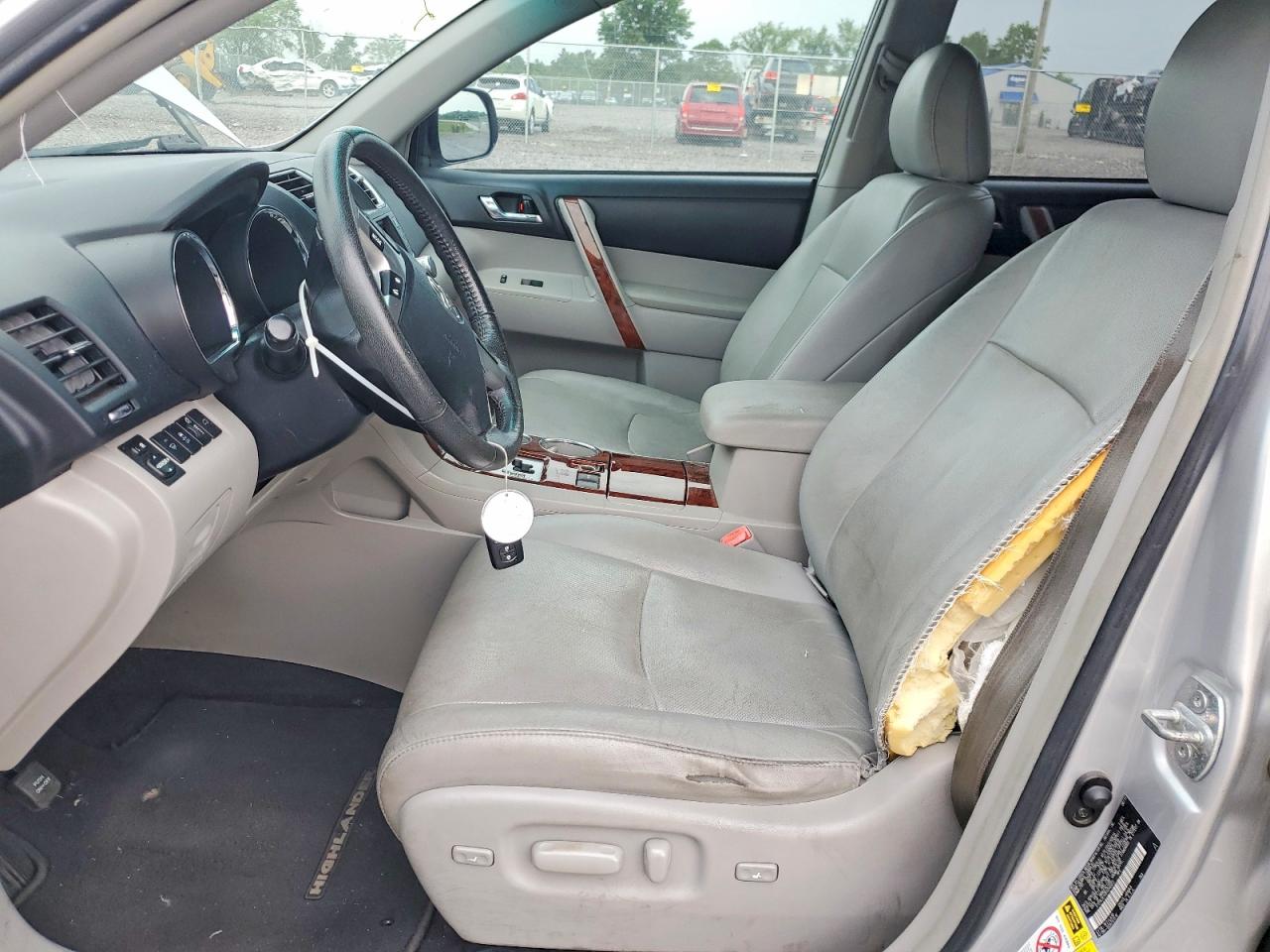 2011 Toyota Highlander Limited Silver vin: 5TDYK3EH3BS046953