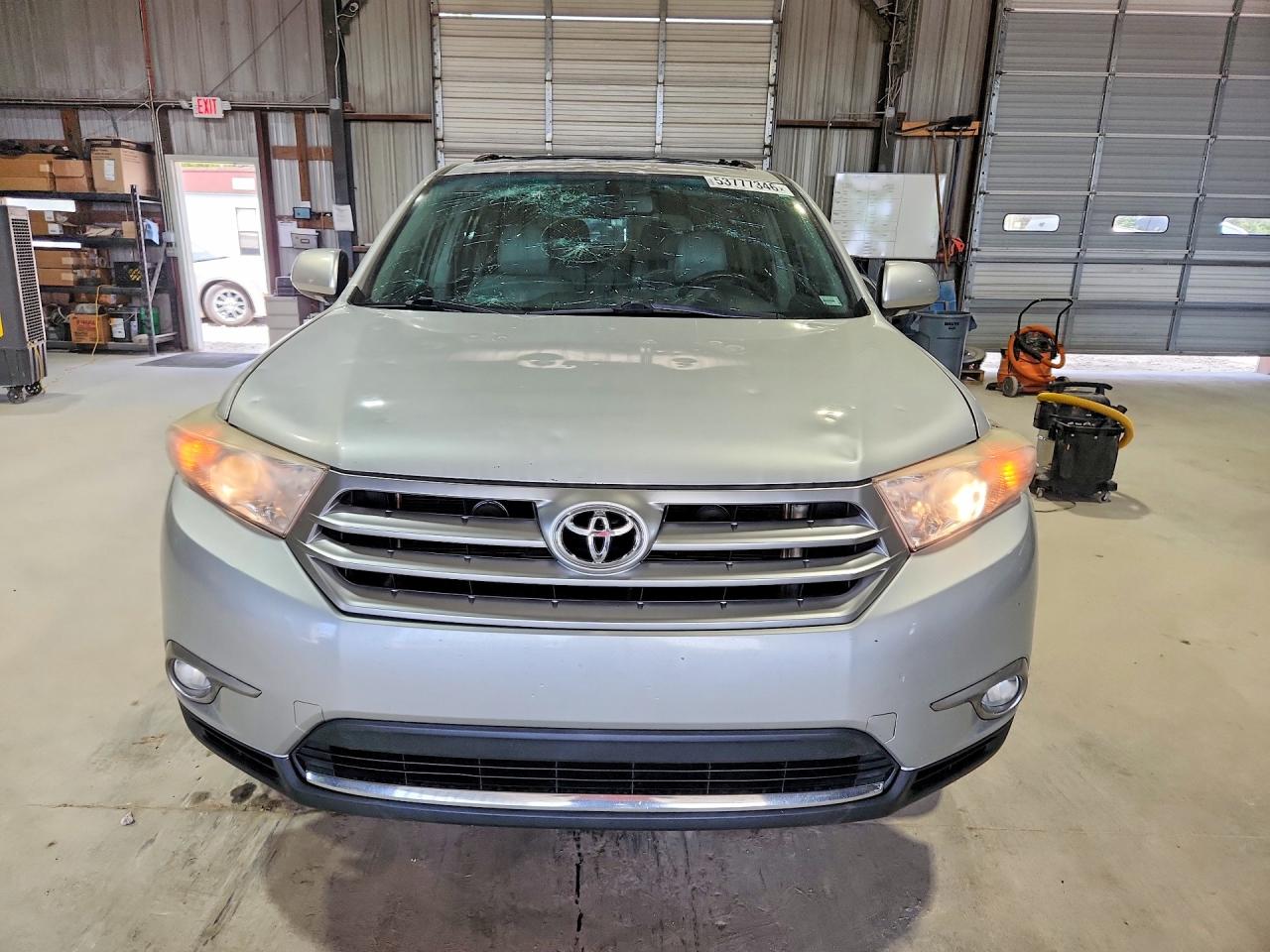 2012 Toyota Highlander Limited Silver vin: 5TDYK3EH3CS072227