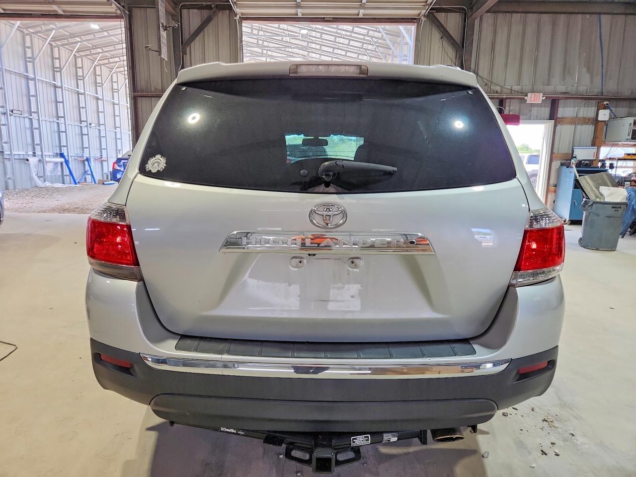 2012 Toyota Highlander Limited Silver vin: 5TDYK3EH3CS072227