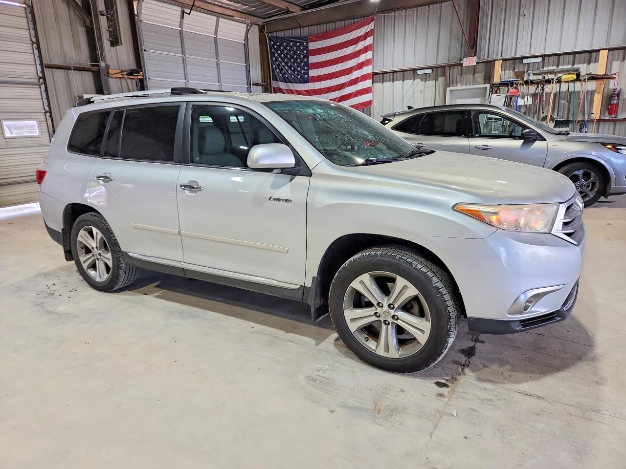 2012 Toyota Highlander Limited Silver vin: 5TDYK3EH3CS072227