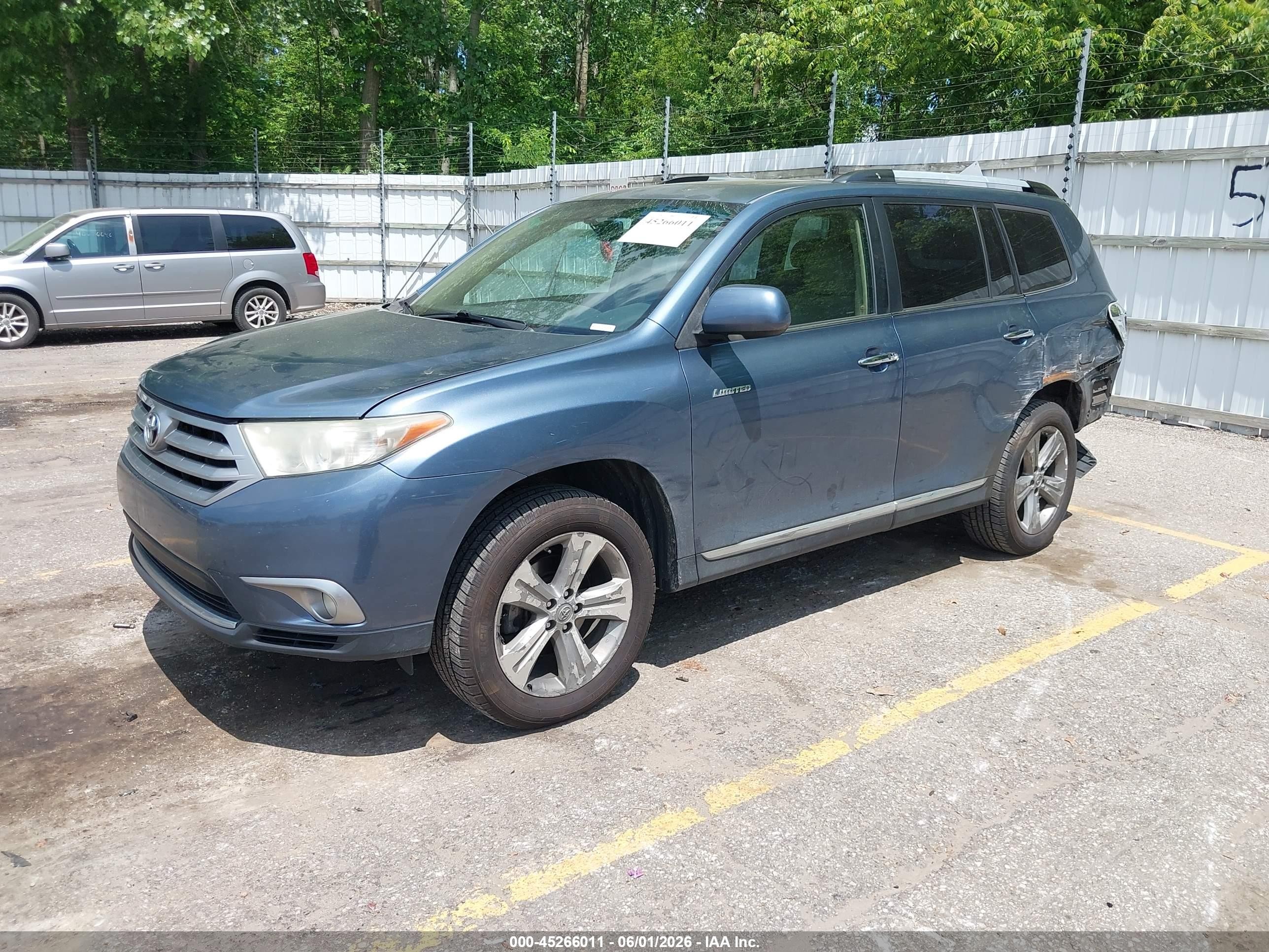2013 Toyota Highlander Limited V6 Blue vin: 5TDYK3EH3DS097291