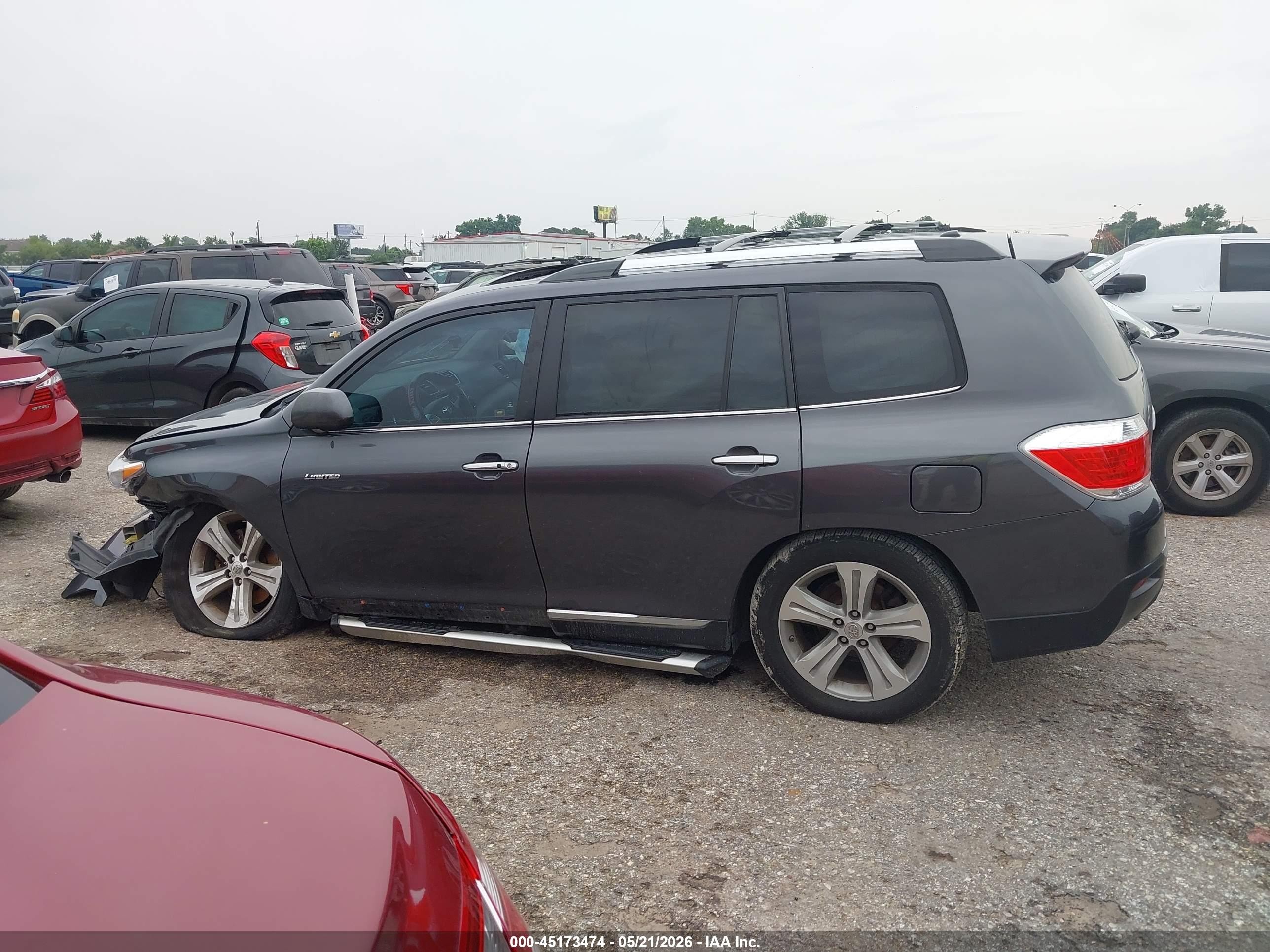 2013 Toyota Highlander Limited V6 Серый vin: 5TDYK3EH3DS102196
