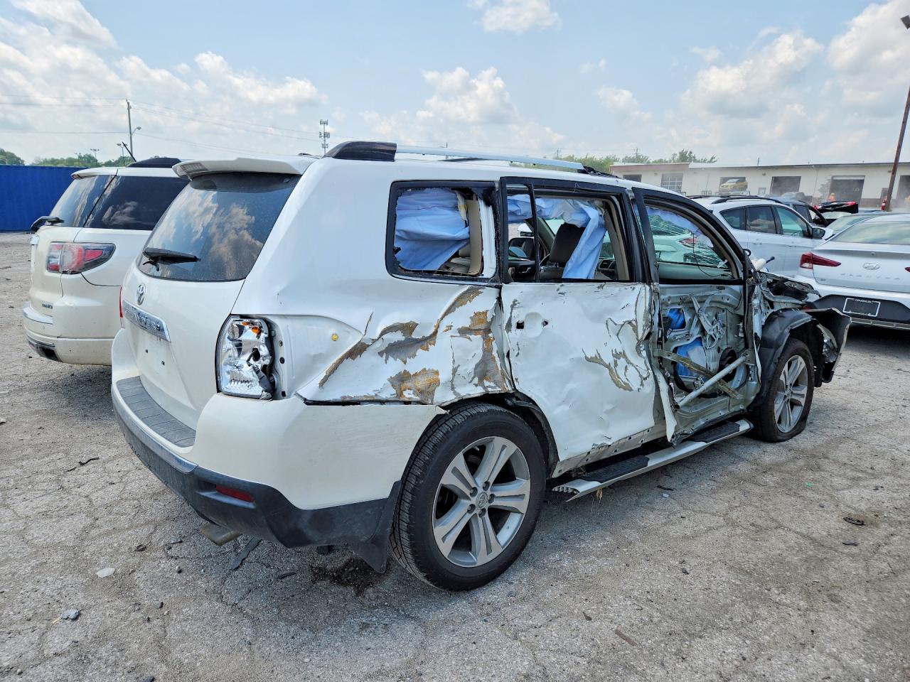 2013 Toyota Highlander Limited White vin: 5TDYK3EH3DS112033