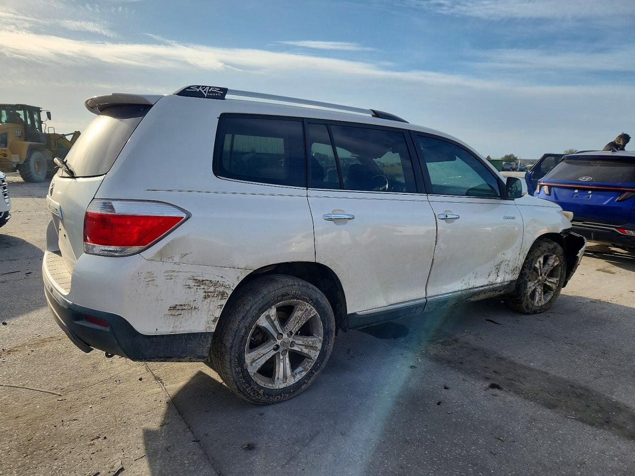 2011 Toyota Highlander Limited White vin: 5TDYK3EH4BS039431