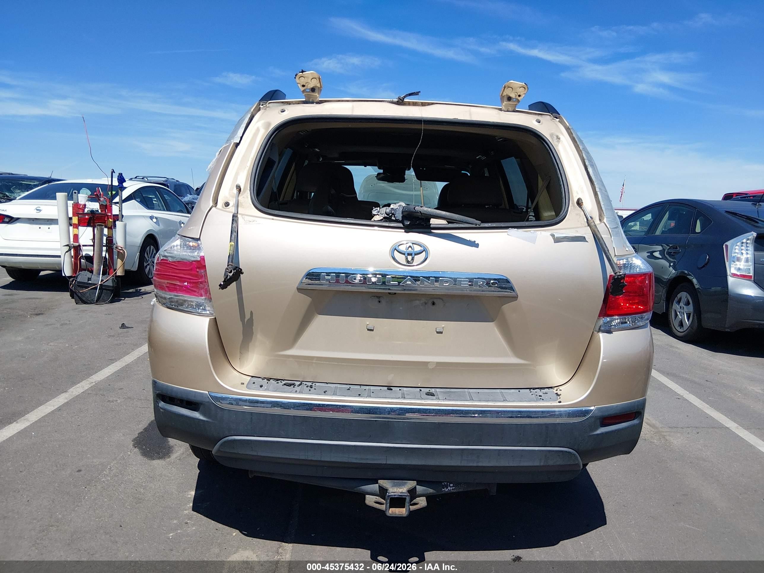 2012 Toyota Highlander Limited V6 Beige vin: 5TDYK3EH4CS068476