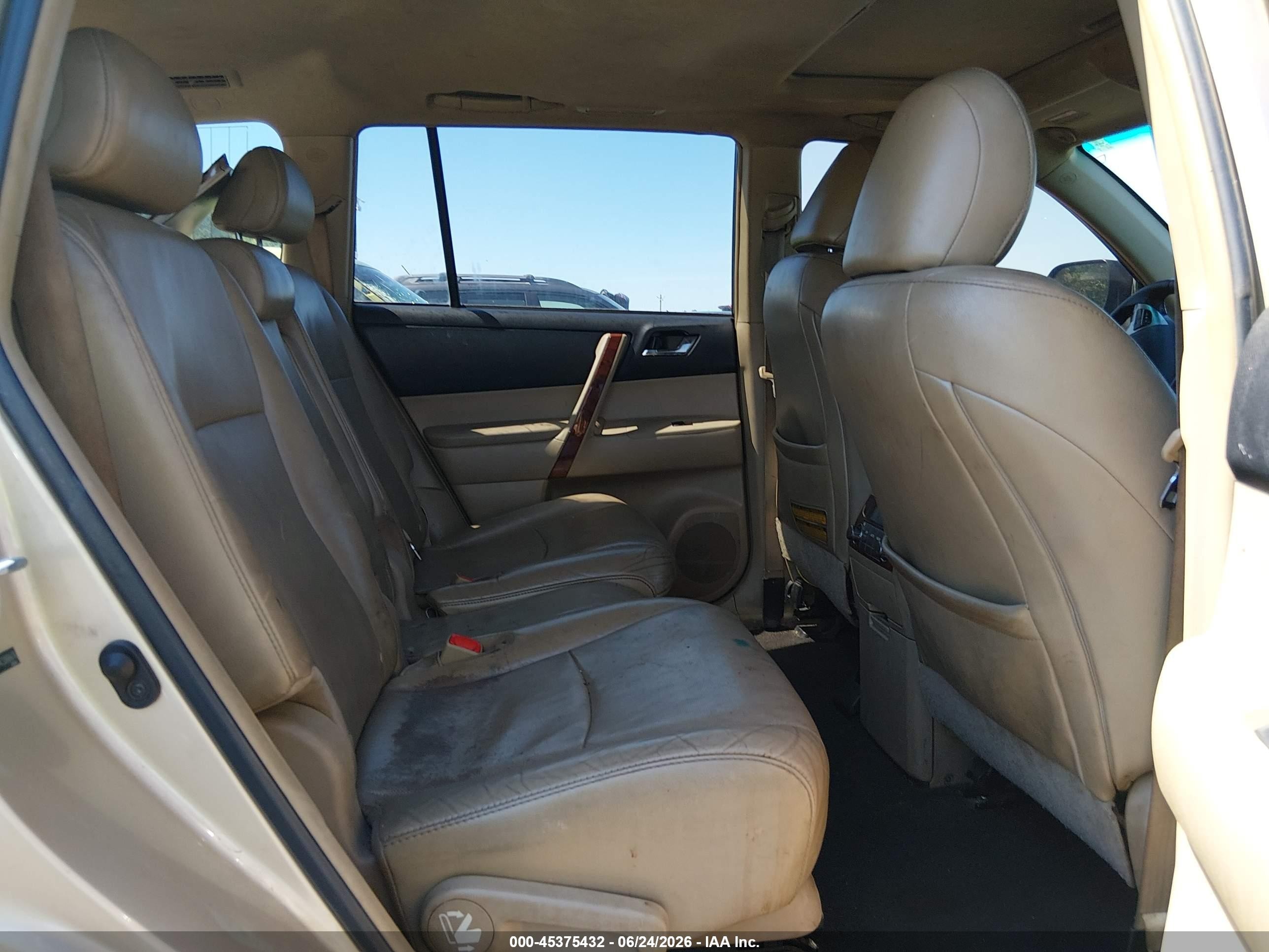 2012 Toyota Highlander Limited V6 Beige vin: 5TDYK3EH4CS068476