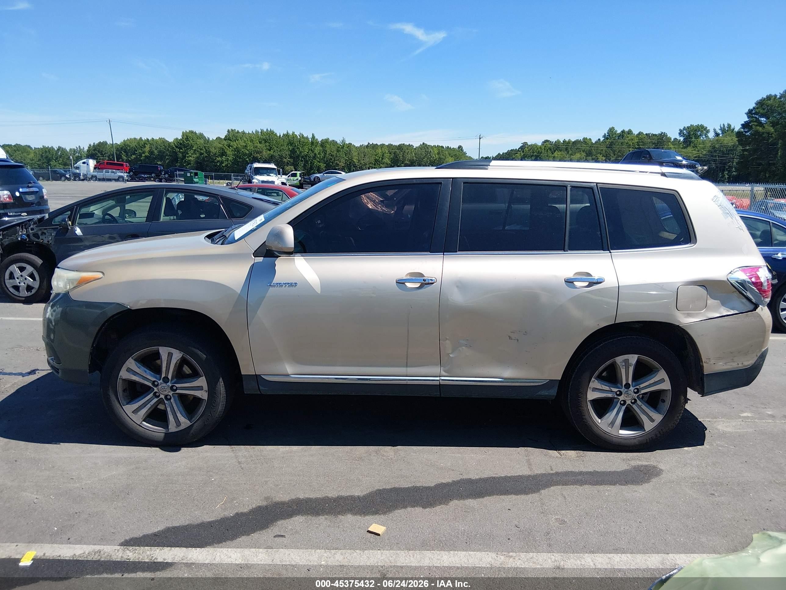 2012 Toyota Highlander Limited V6 Beige vin: 5TDYK3EH4CS068476