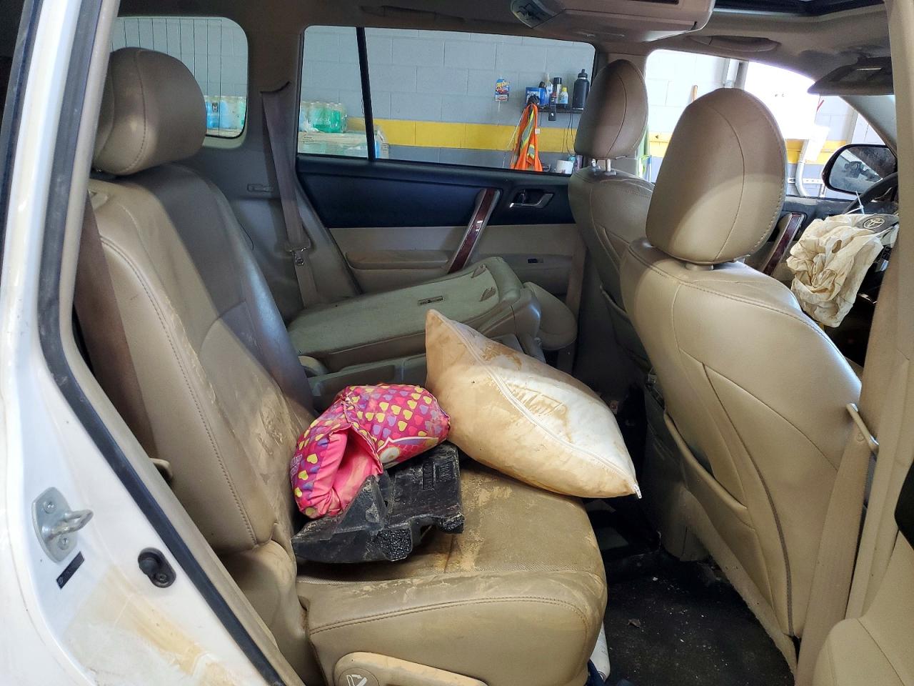 2012 Toyota Highlander Limited Белый vin: 5TDYK3EH4CS078537