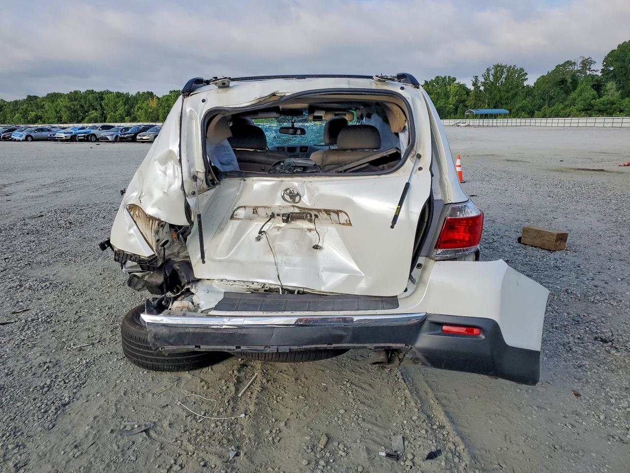 2012 Toyota Highlander Limited White vin: 5TDYK3EH4CS084113