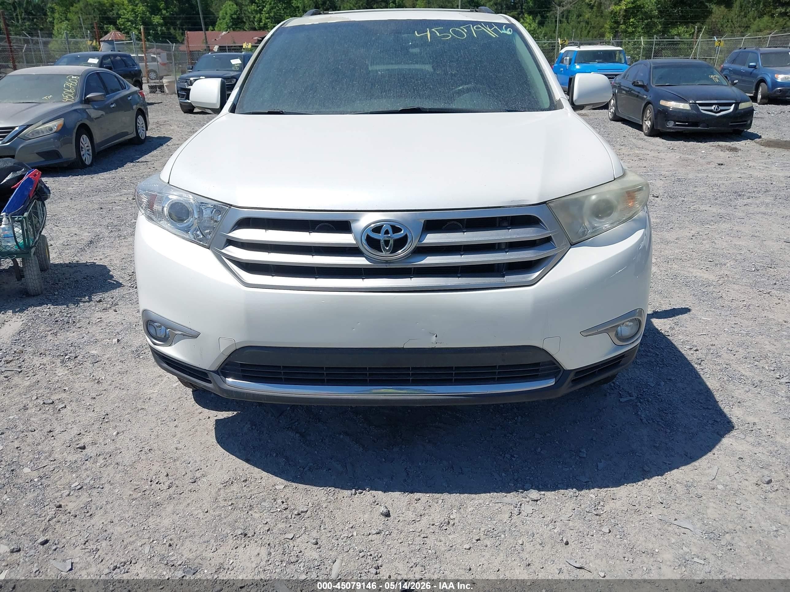 2012 Toyota Highlander Limited V6 White vin: 5TDYK3EH4CS086184
