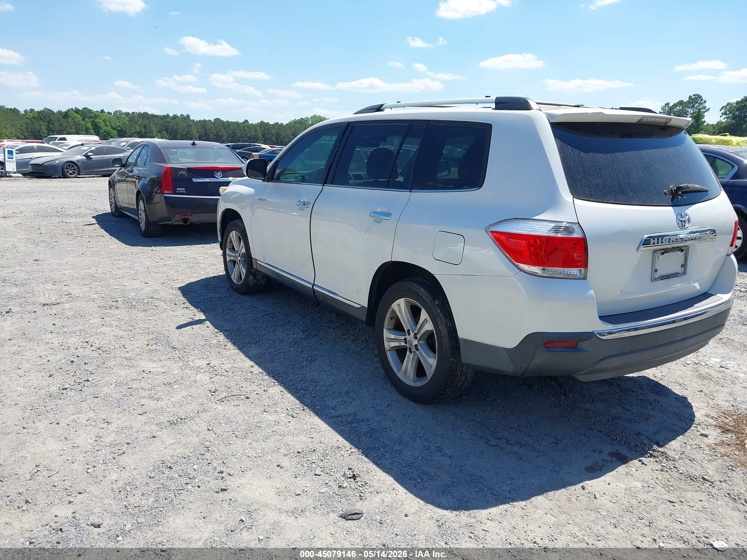 2012 Toyota Highlander Limited V6 White vin: 5TDYK3EH4CS086184