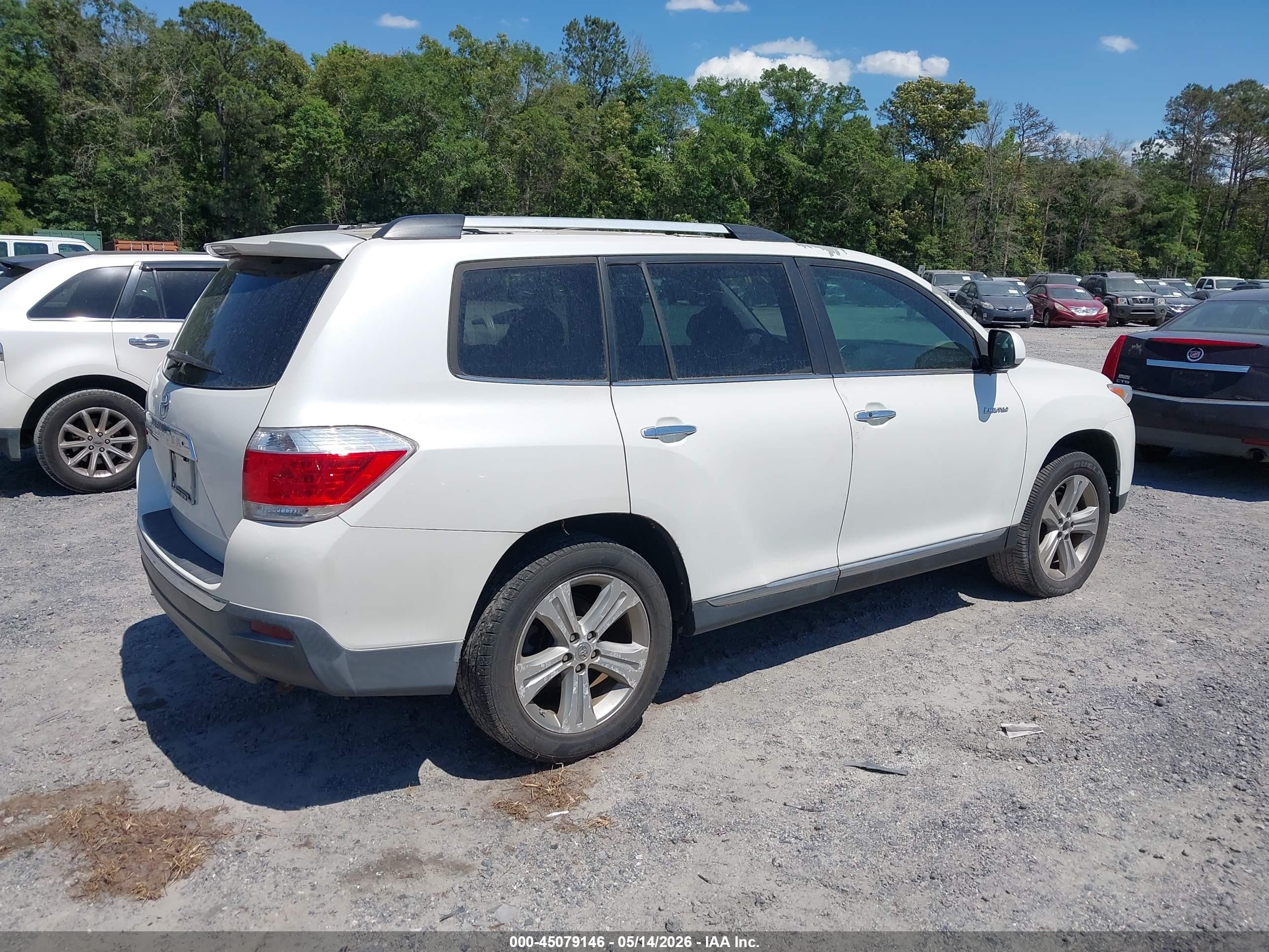 2012 Toyota Highlander Limited V6 White vin: 5TDYK3EH4CS086184