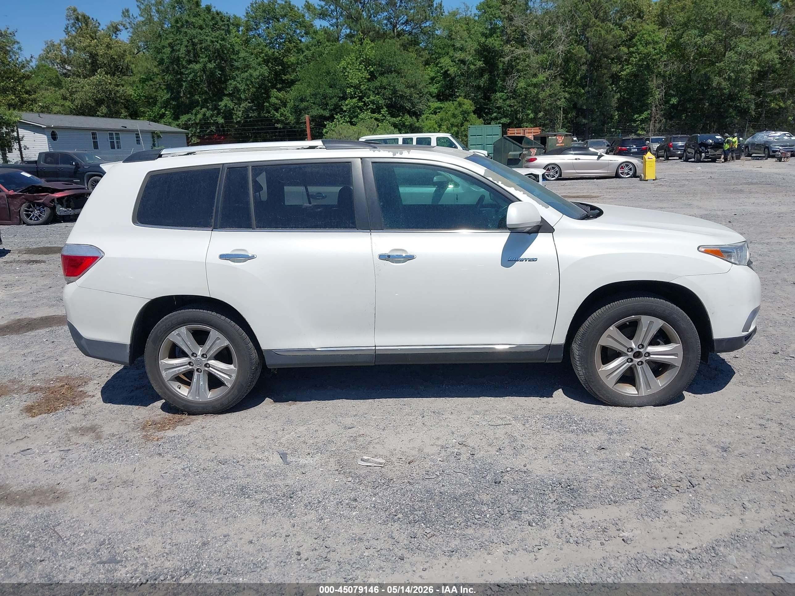 2012 Toyota Highlander Limited V6 White vin: 5TDYK3EH4CS086184