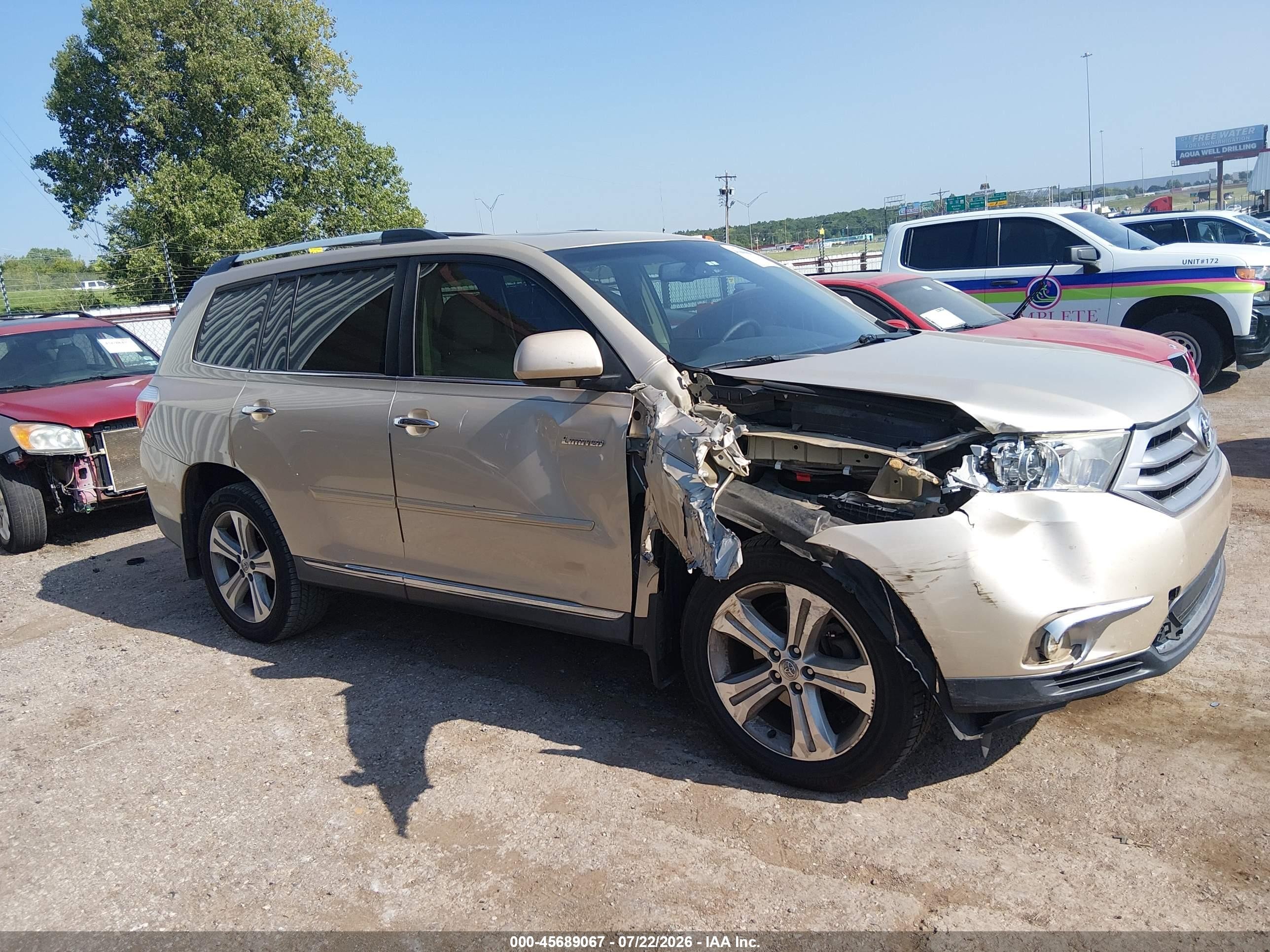 2013 Toyota Highlander Limited V6 Beige vin: 5TDYK3EH4DS102076
