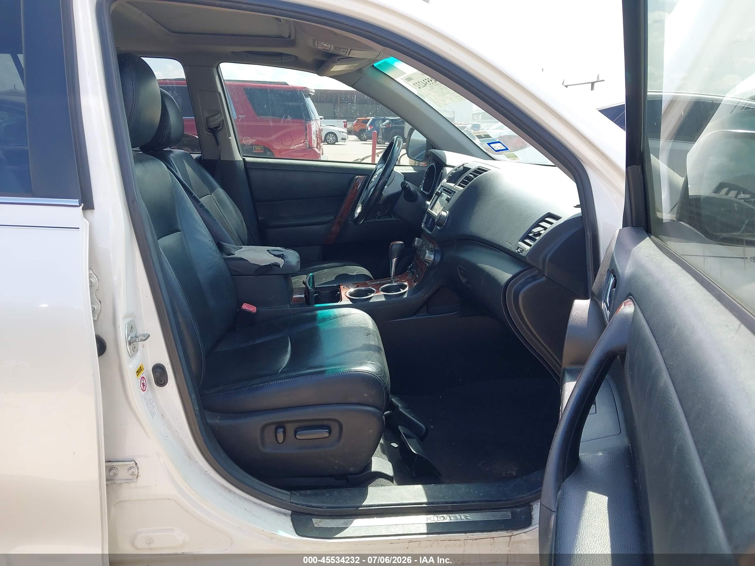 2013 Toyota Highlander Limited V6 Белый vin: 5TDYK3EH4DS131822