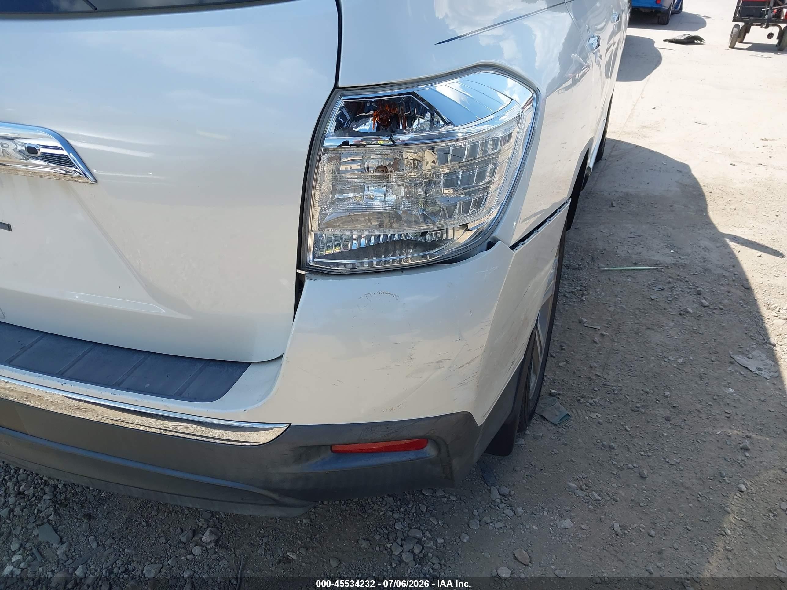 2013 Toyota Highlander Limited V6 Белый vin: 5TDYK3EH4DS131822