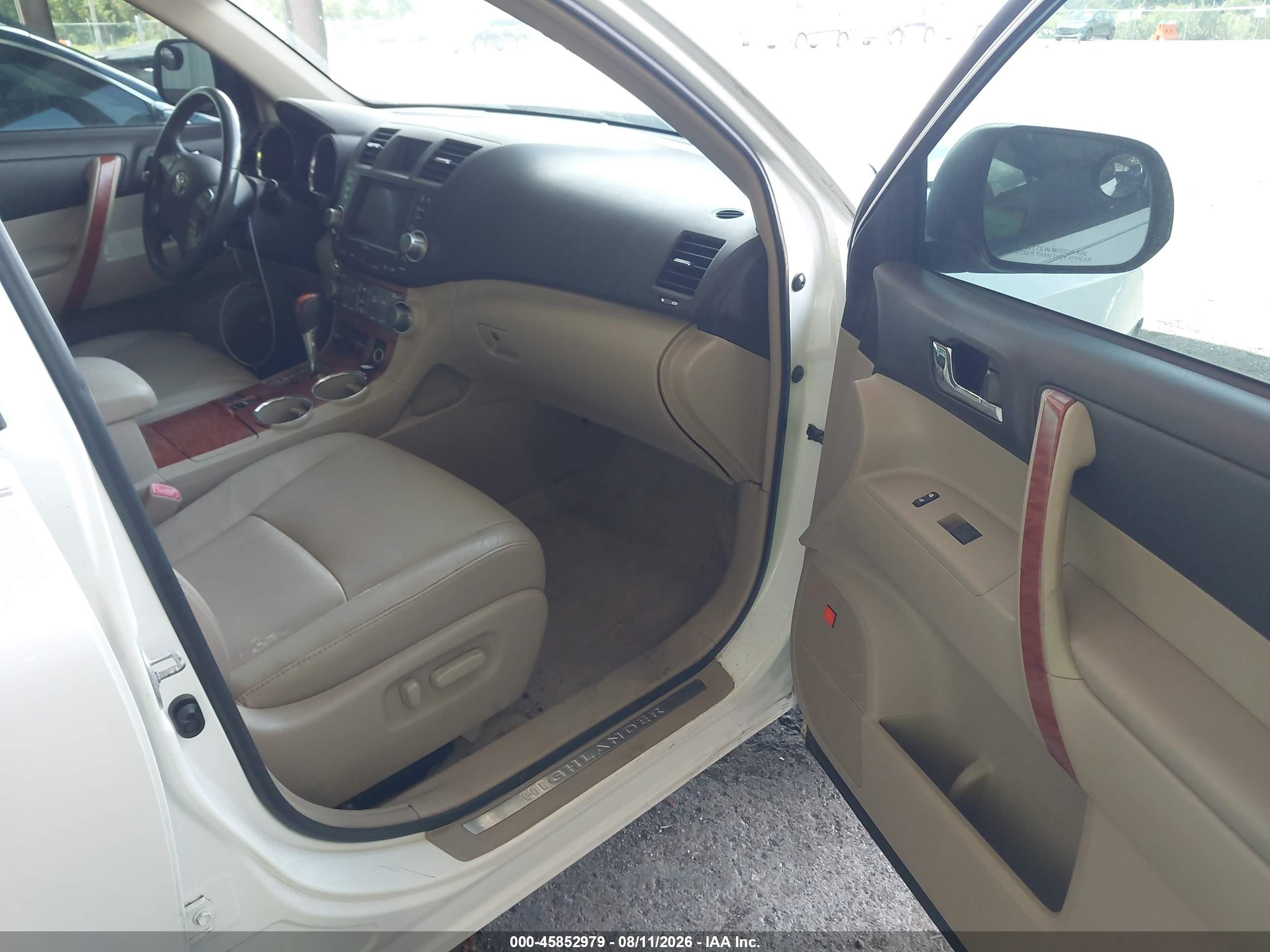 2010 Toyota Highlander Limited V6 Белый vin: 5TDYK3EH5AS010714