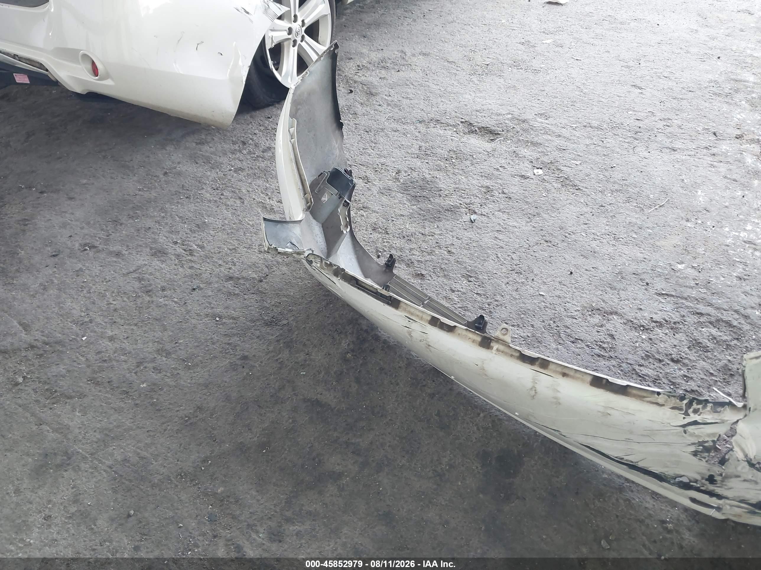 2010 Toyota Highlander Limited V6 Белый vin: 5TDYK3EH5AS010714