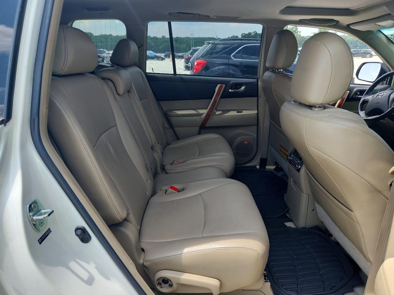 2010 Toyota Highlander Limited White vin: 5TDYK3EH5AS023818
