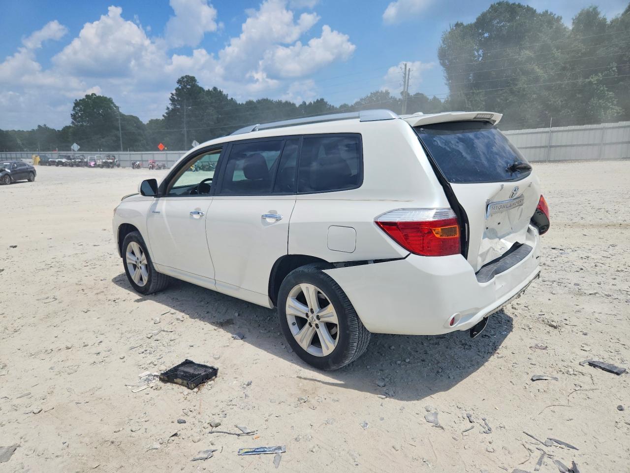 2010 Toyota Highlander Limited White vin: 5TDYK3EH5AS023818