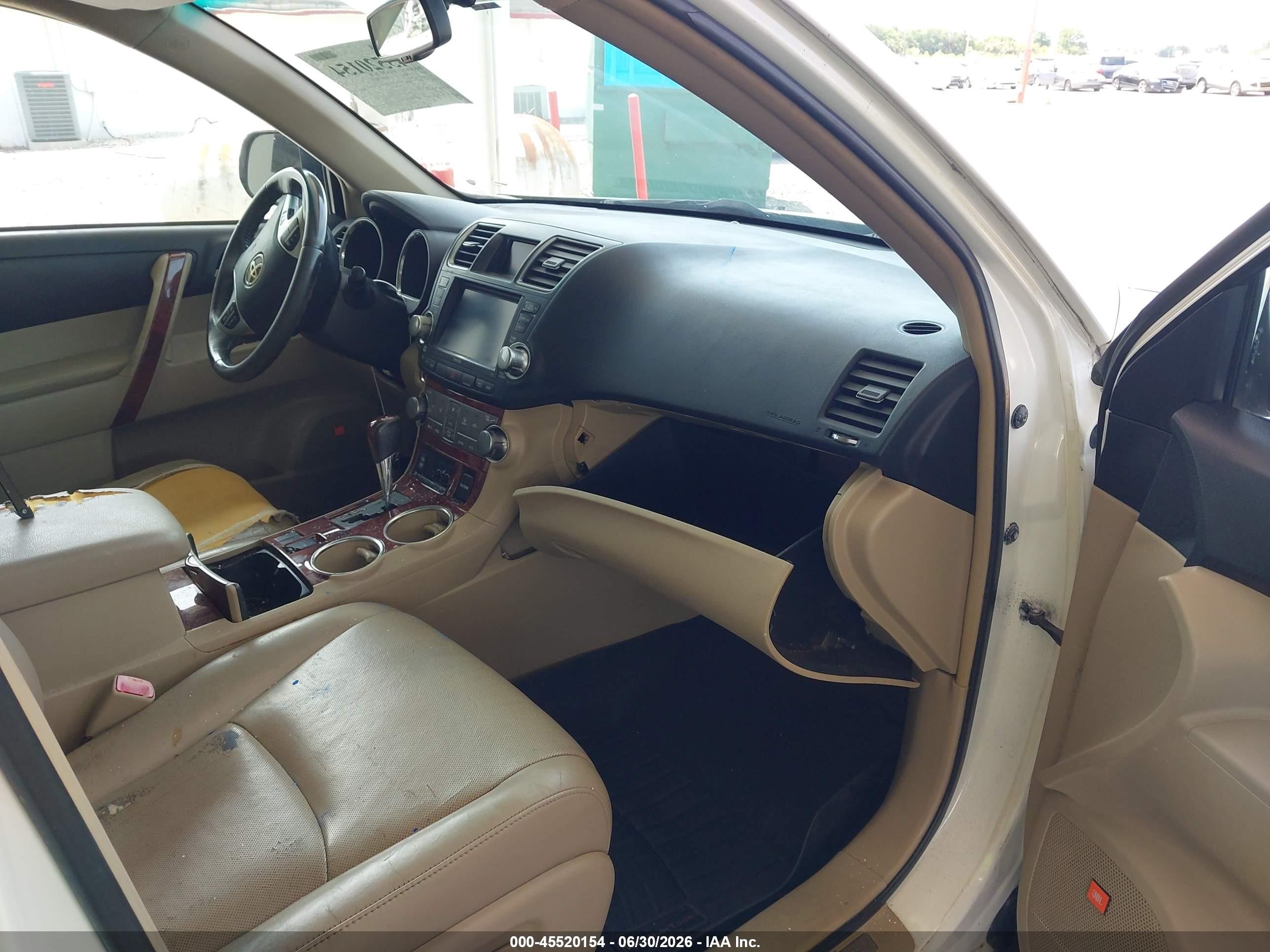 2012 Toyota Highlander Limited V6 White vin: 5TDYK3EH5CS061309
