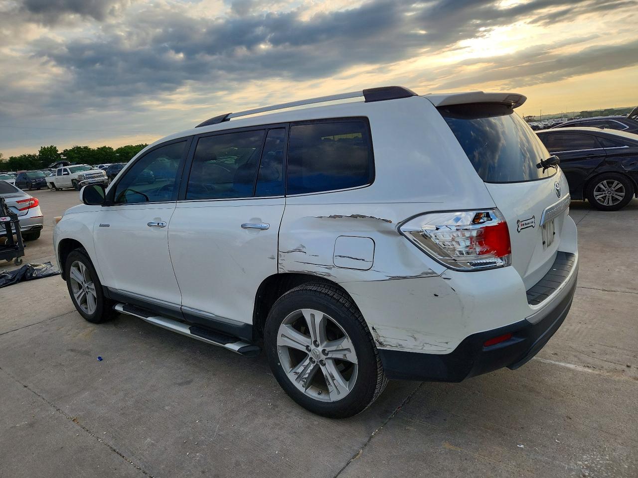 2012 Toyota Highlander Limited Белый vin: 5TDYK3EH5CS062864