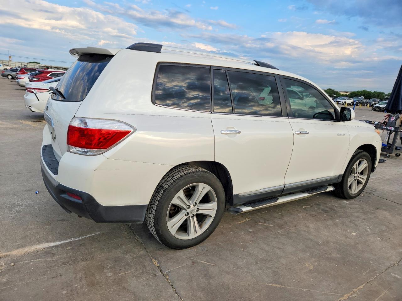 2012 Toyota Highlander Limited Белый vin: 5TDYK3EH5CS062864