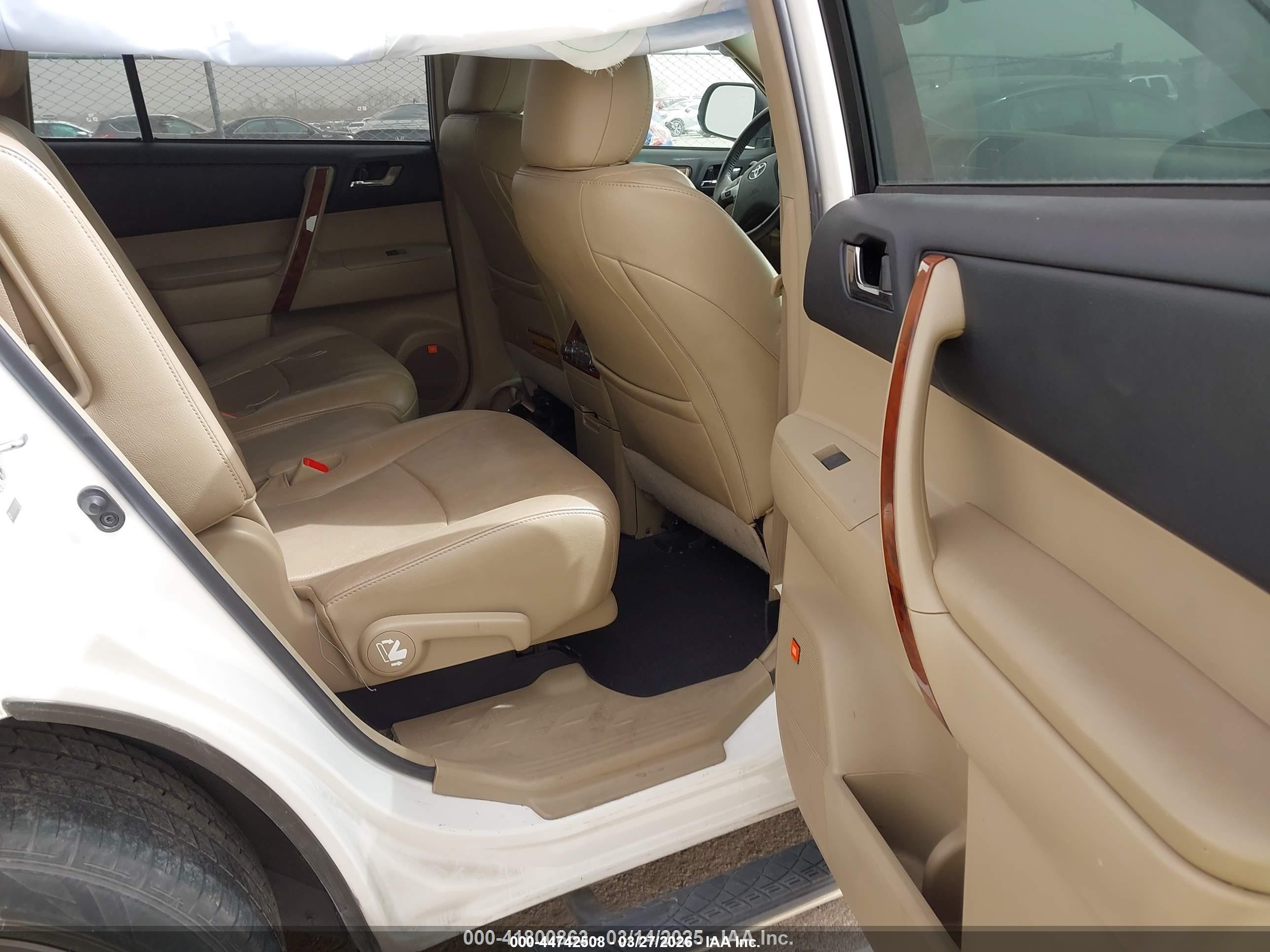 2012 Toyota Highlander Limited V6 White vin: 5TDYK3EH5CS078367
