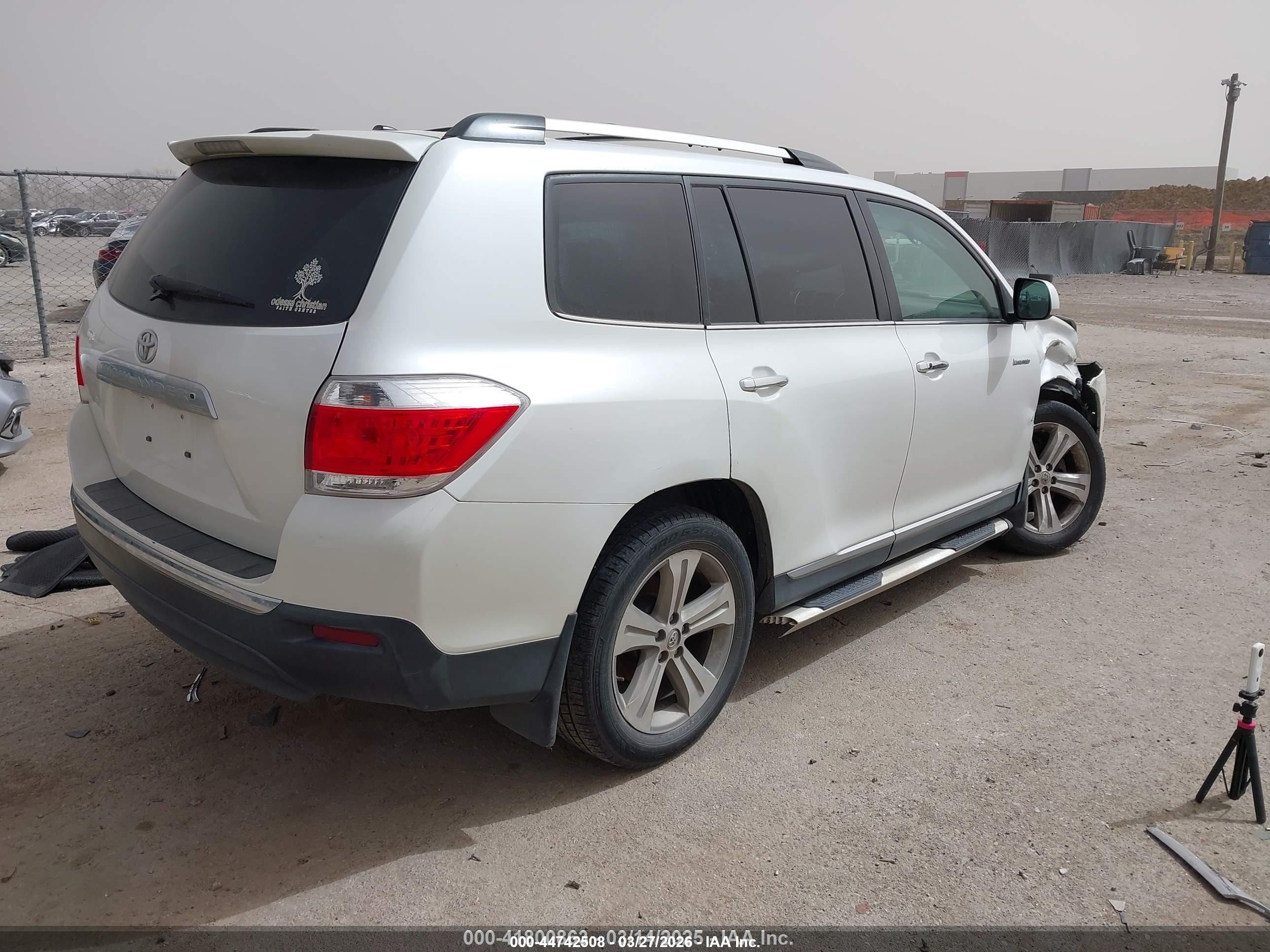 2012 Toyota Highlander Limited V6 White vin: 5TDYK3EH5CS078367