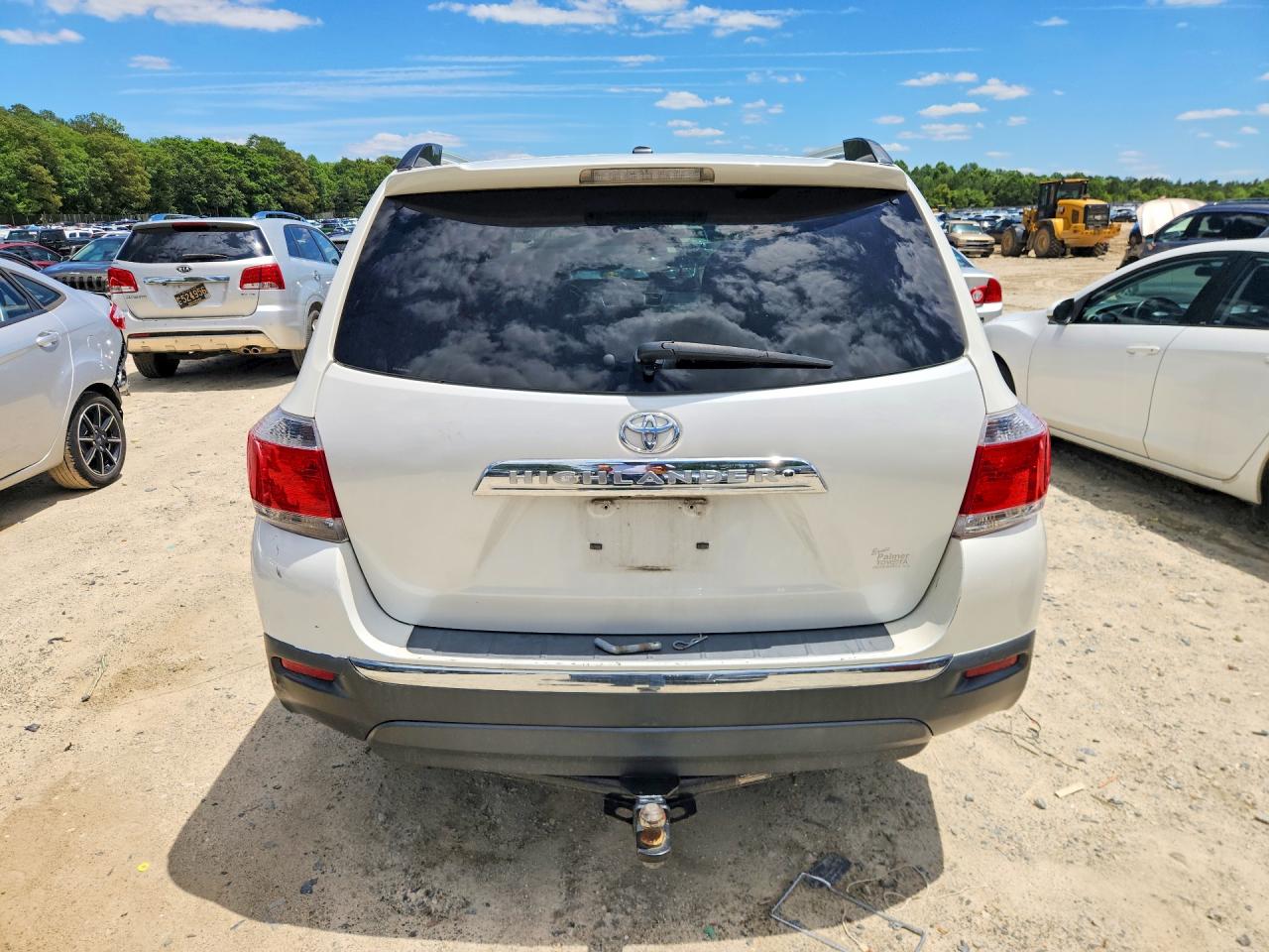 2012 Toyota Highlander Limited White vin: 5TDYK3EH5CS080863