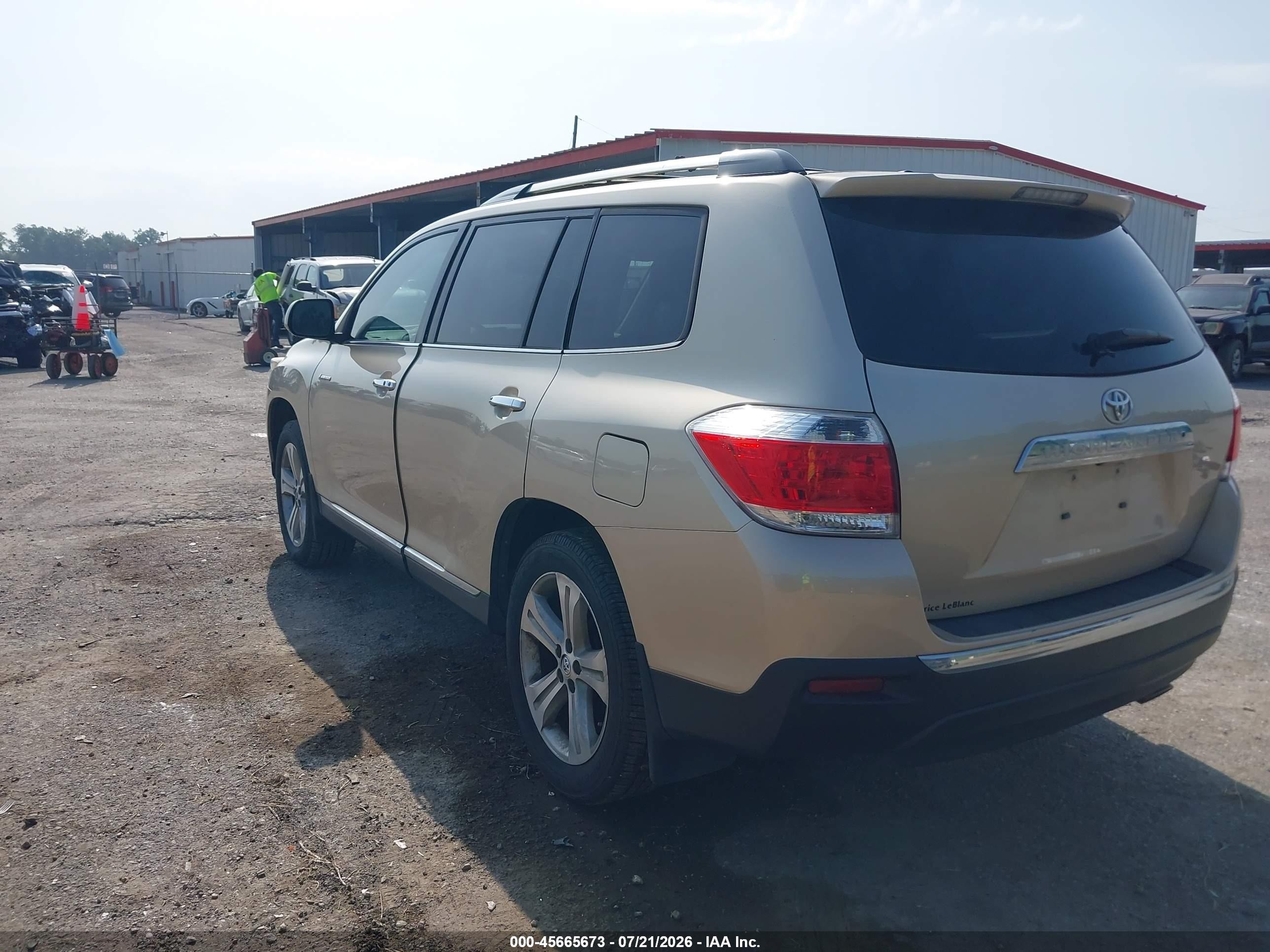 2013 Toyota Highlander Limited V6 Золотой vin: 5TDYK3EH5DS099981