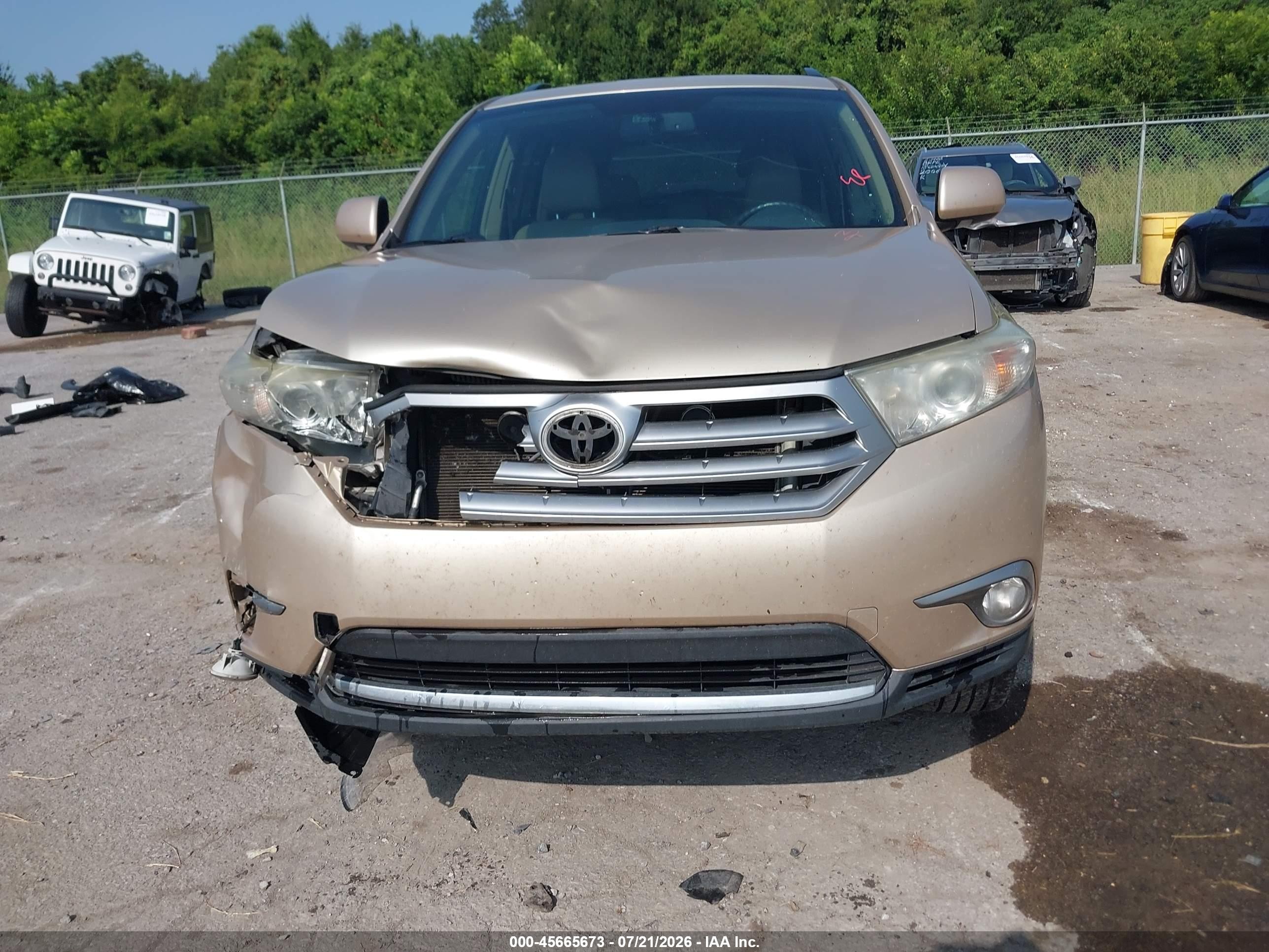 2013 Toyota Highlander Limited V6 Золотой vin: 5TDYK3EH5DS099981