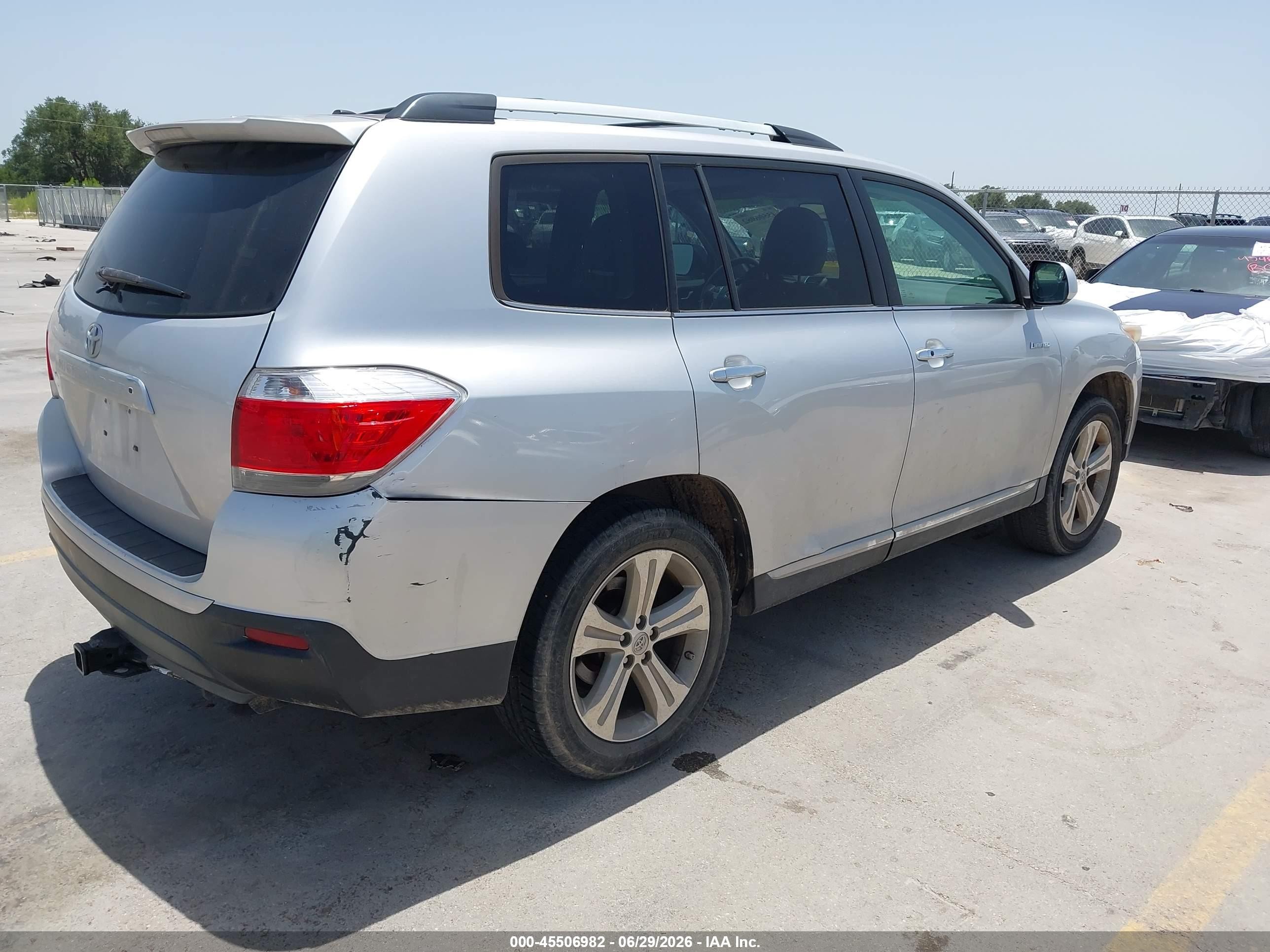 2012 Toyota Highlander Limited V6 Silver vin: 5TDYK3EH6CS068480