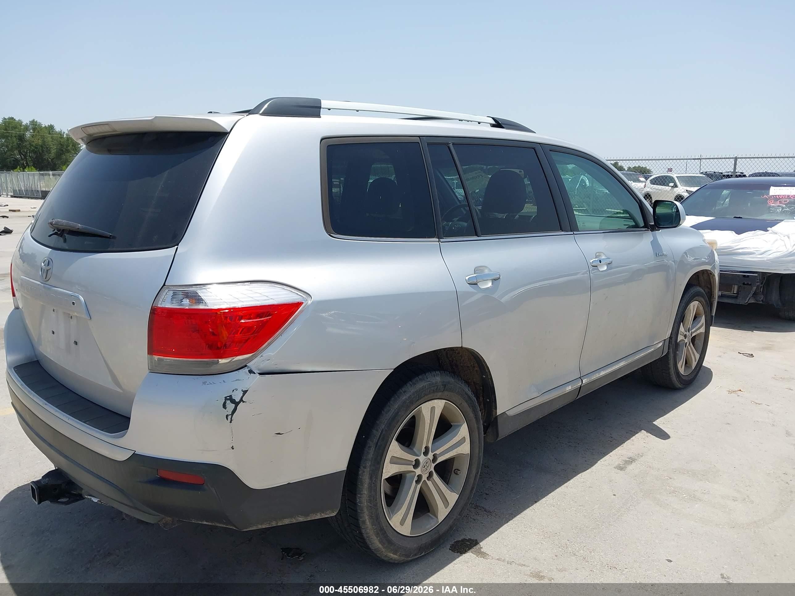 2012 Toyota Highlander Limited V6 Silver vin: 5TDYK3EH6CS068480