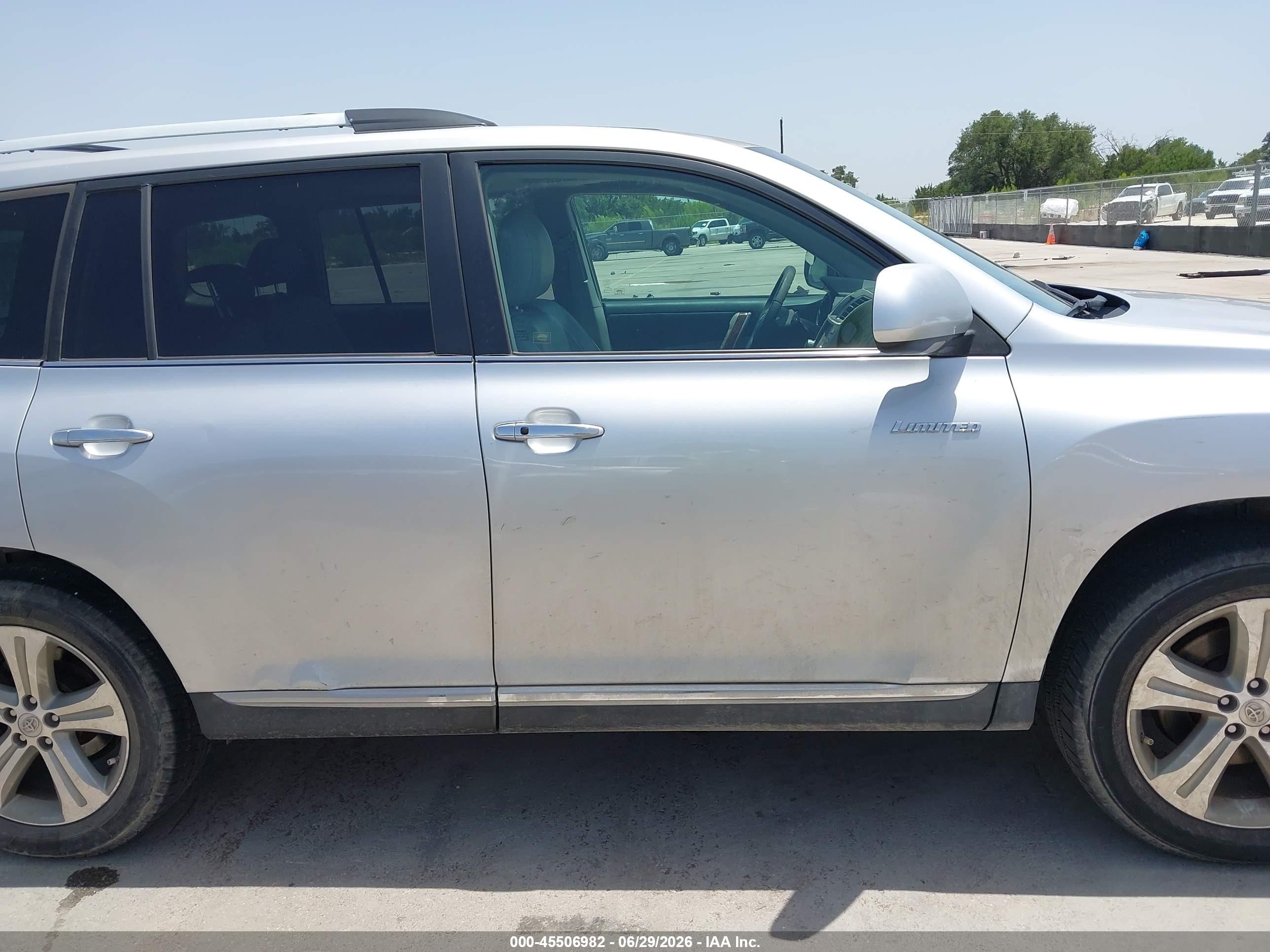 2012 Toyota Highlander Limited V6 Silver vin: 5TDYK3EH6CS068480