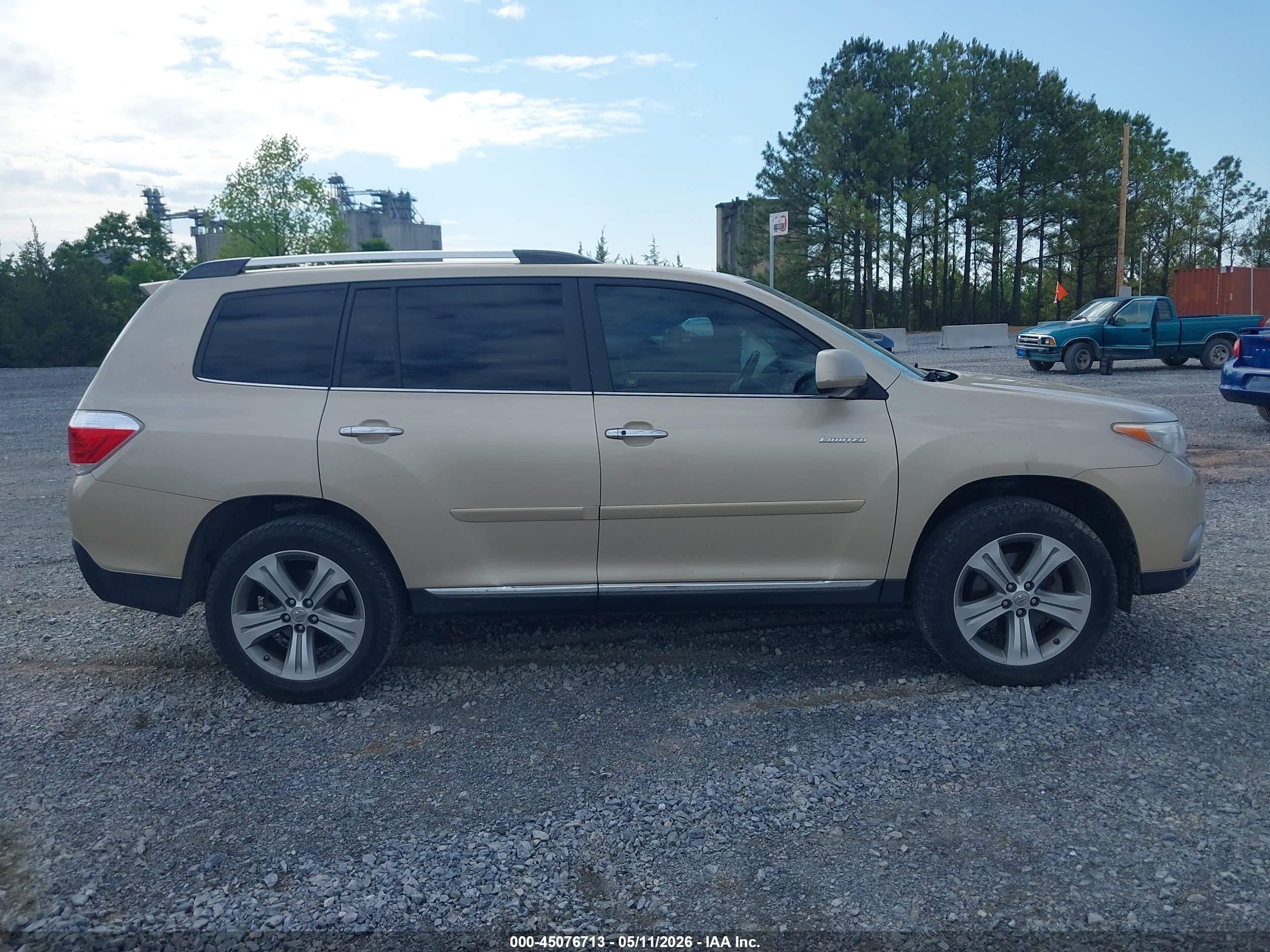 2012 Toyota Highlander Limited V6 Champagne vin: 5TDYK3EH6CS071167