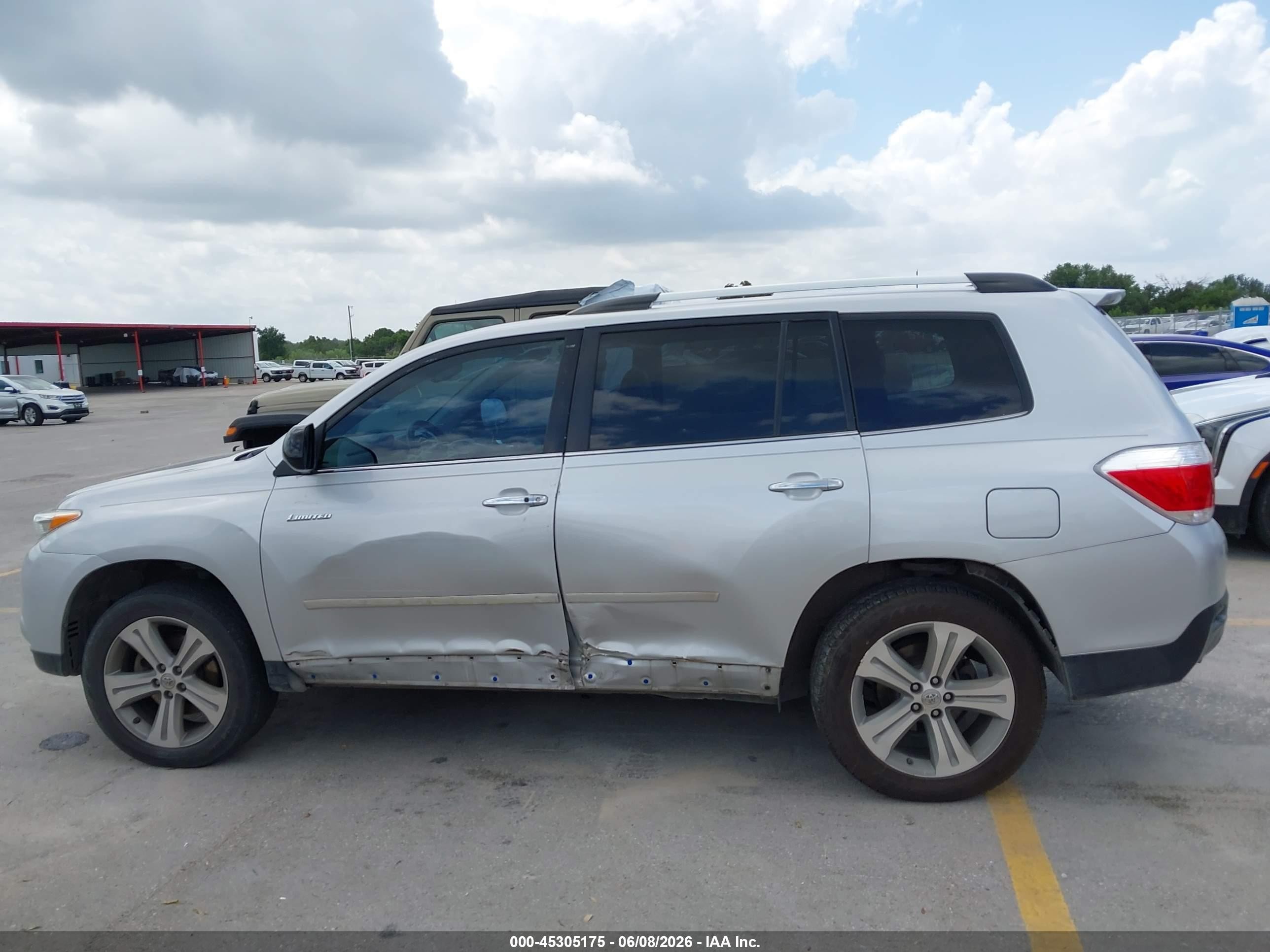 2012 Toyota Highlander Limited V6 Silver vin: 5TDYK3EH6CS076806
