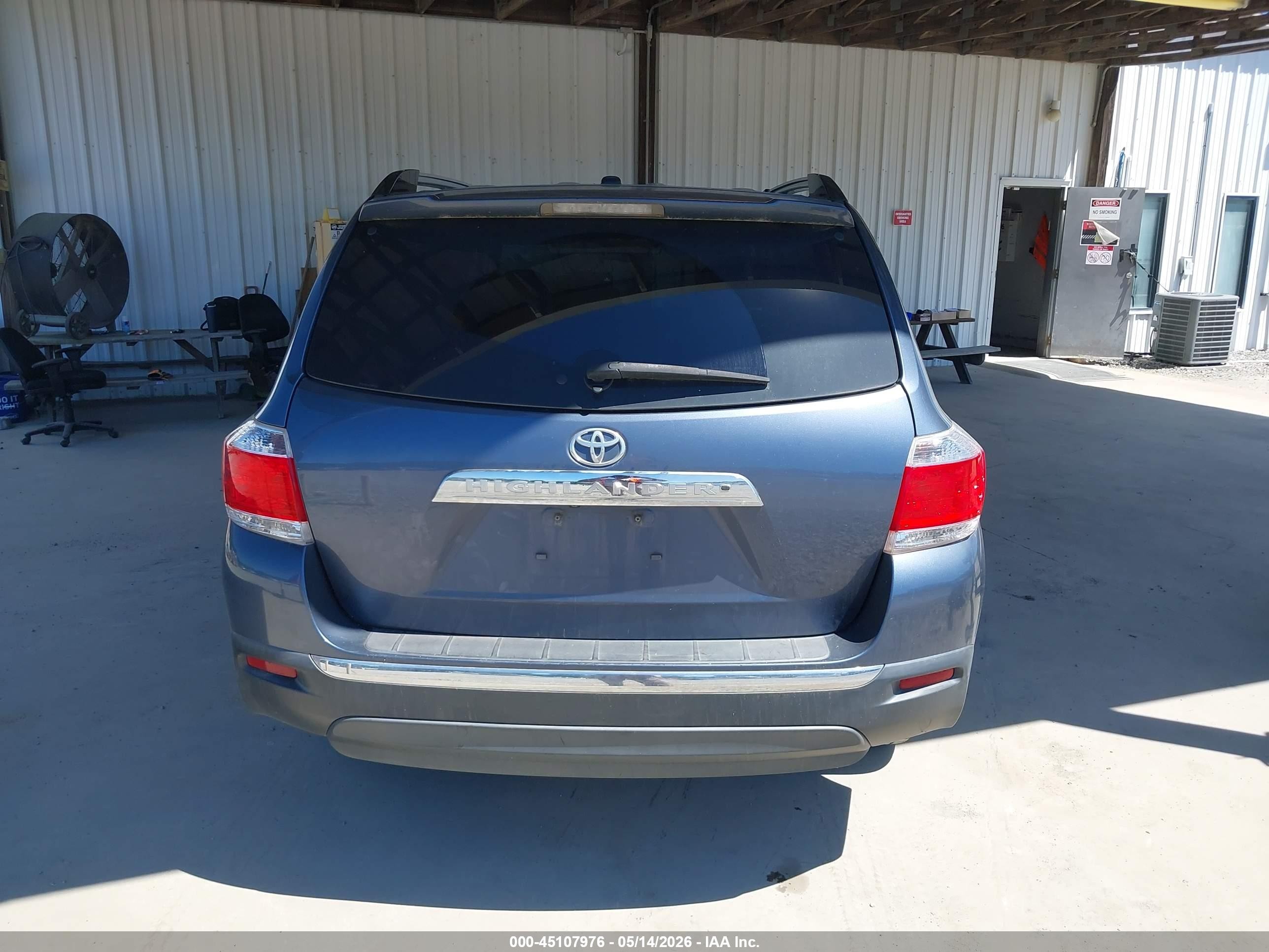 2012 Toyota Highlander Limited V6 Blue vin: 5TDYK3EH6CS085425