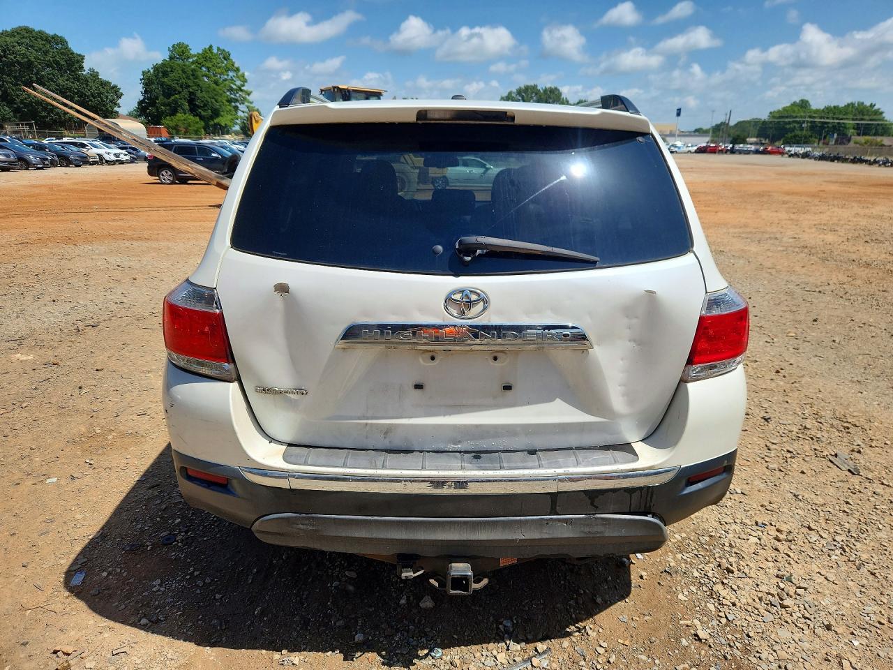 2013 Toyota Highlander Limited White vin: 5TDYK3EH6DS101592