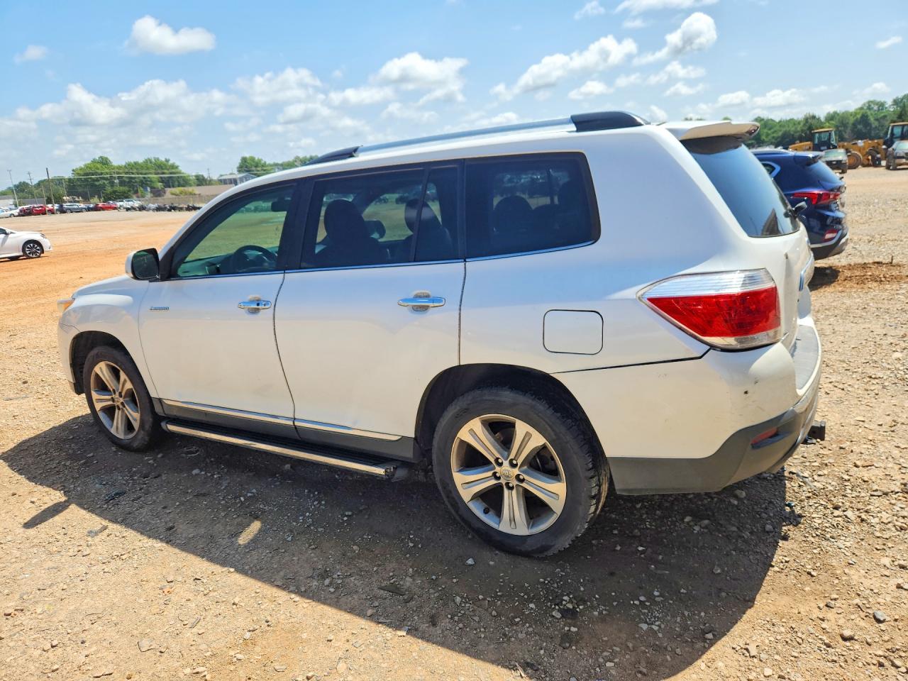 2013 Toyota Highlander Limited White vin: 5TDYK3EH6DS101592