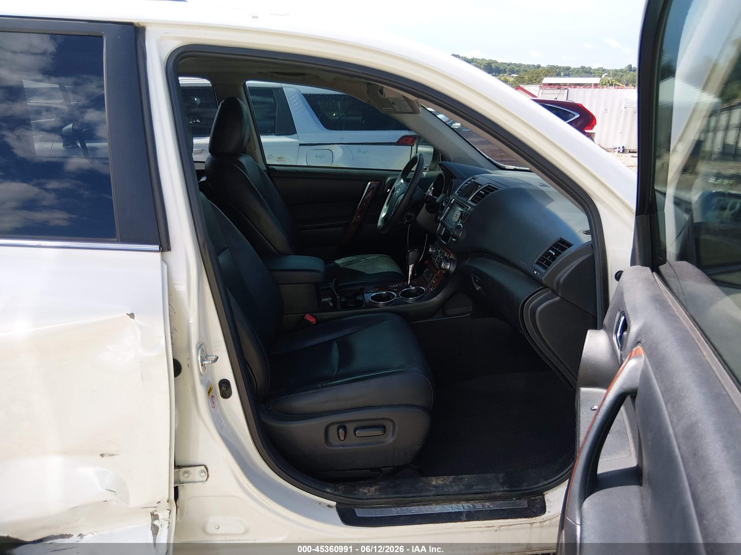 2013 Toyota Highlander Limited V6 White vin: 5TDYK3EH6DS115136