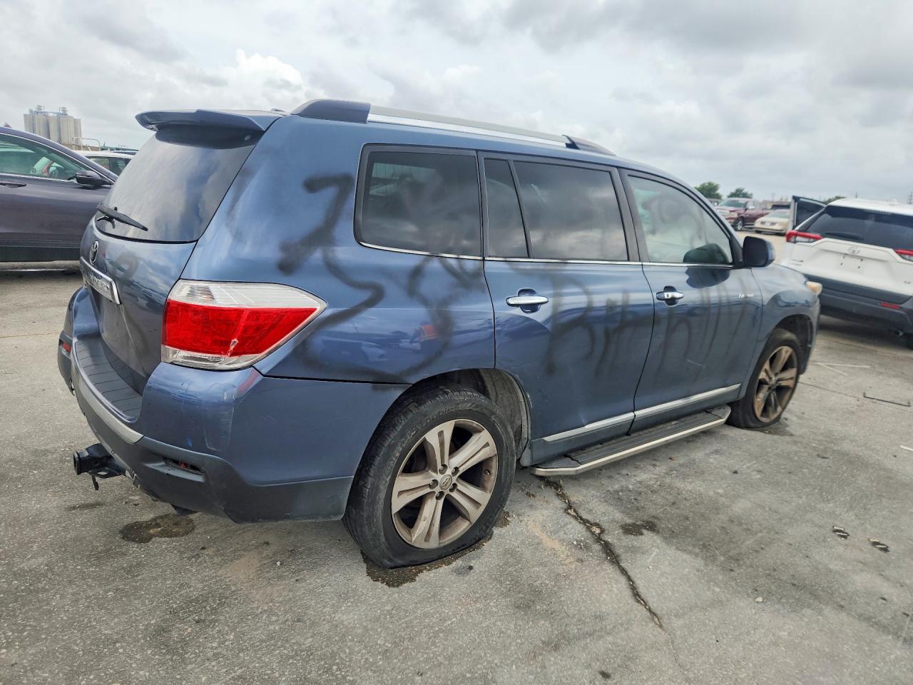 2013 Toyota Highlander Limited Blue vin: 5TDYK3EH6DS136911