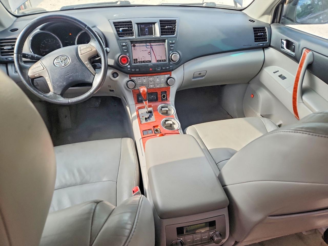 2010 Toyota Highlander Limited Gray vin: 5TDYK3EH7AS020368