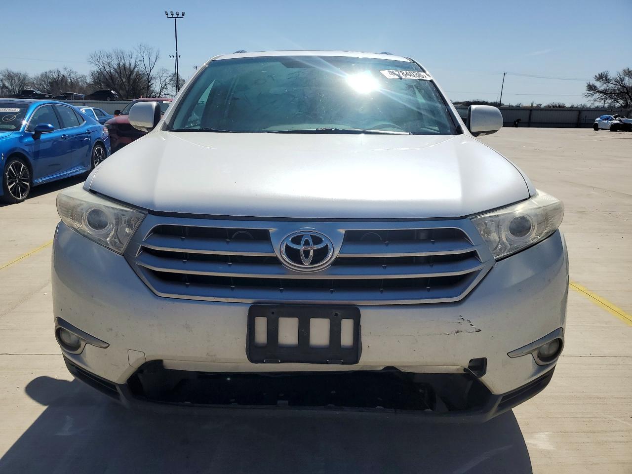 2012 Toyota Highlander Limited White vin: 5TDYK3EH7CS062087