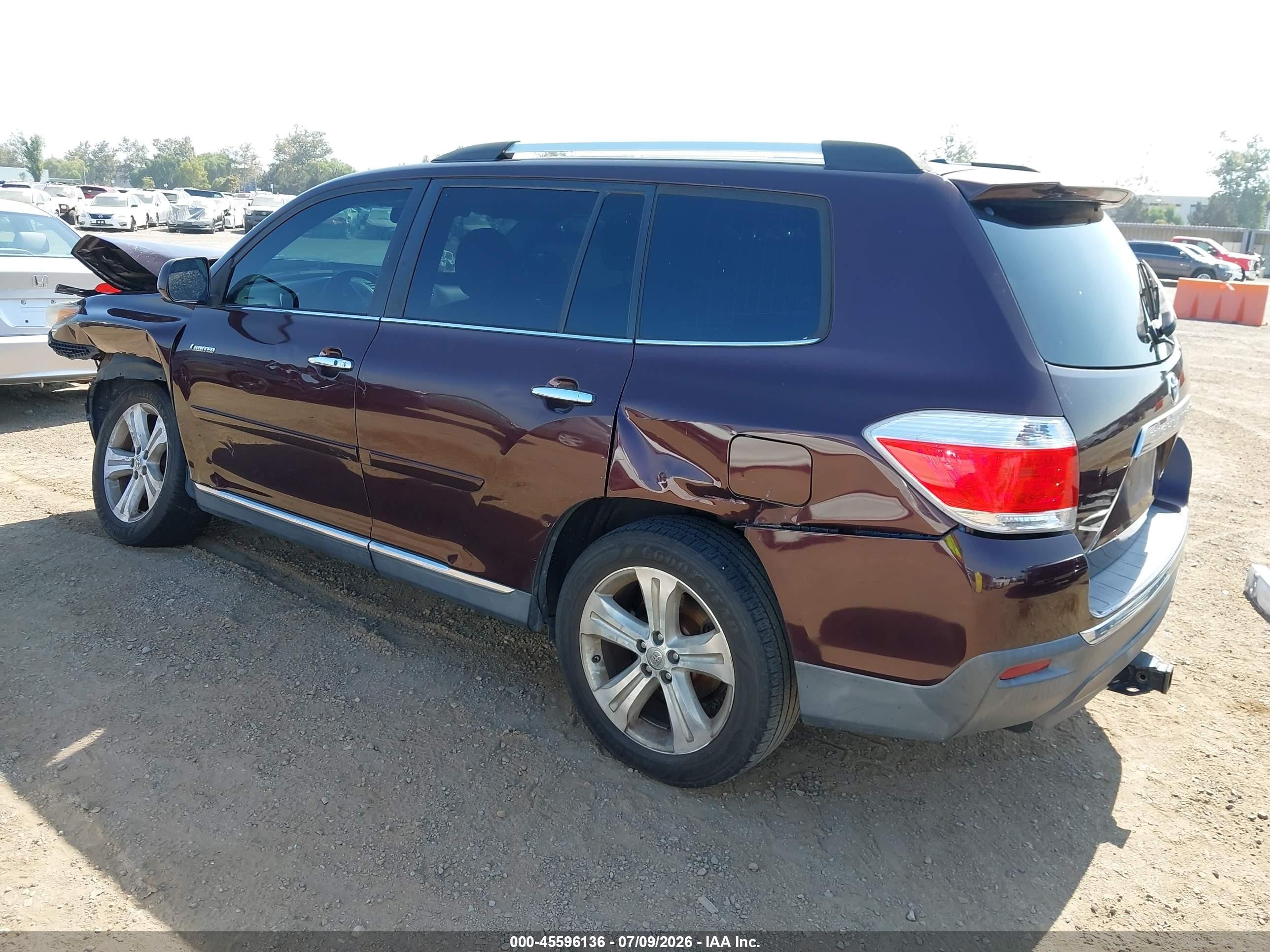 2012 Toyota Highlander Limited V6 Burgundy vin: 5TDYK3EH7CS081271