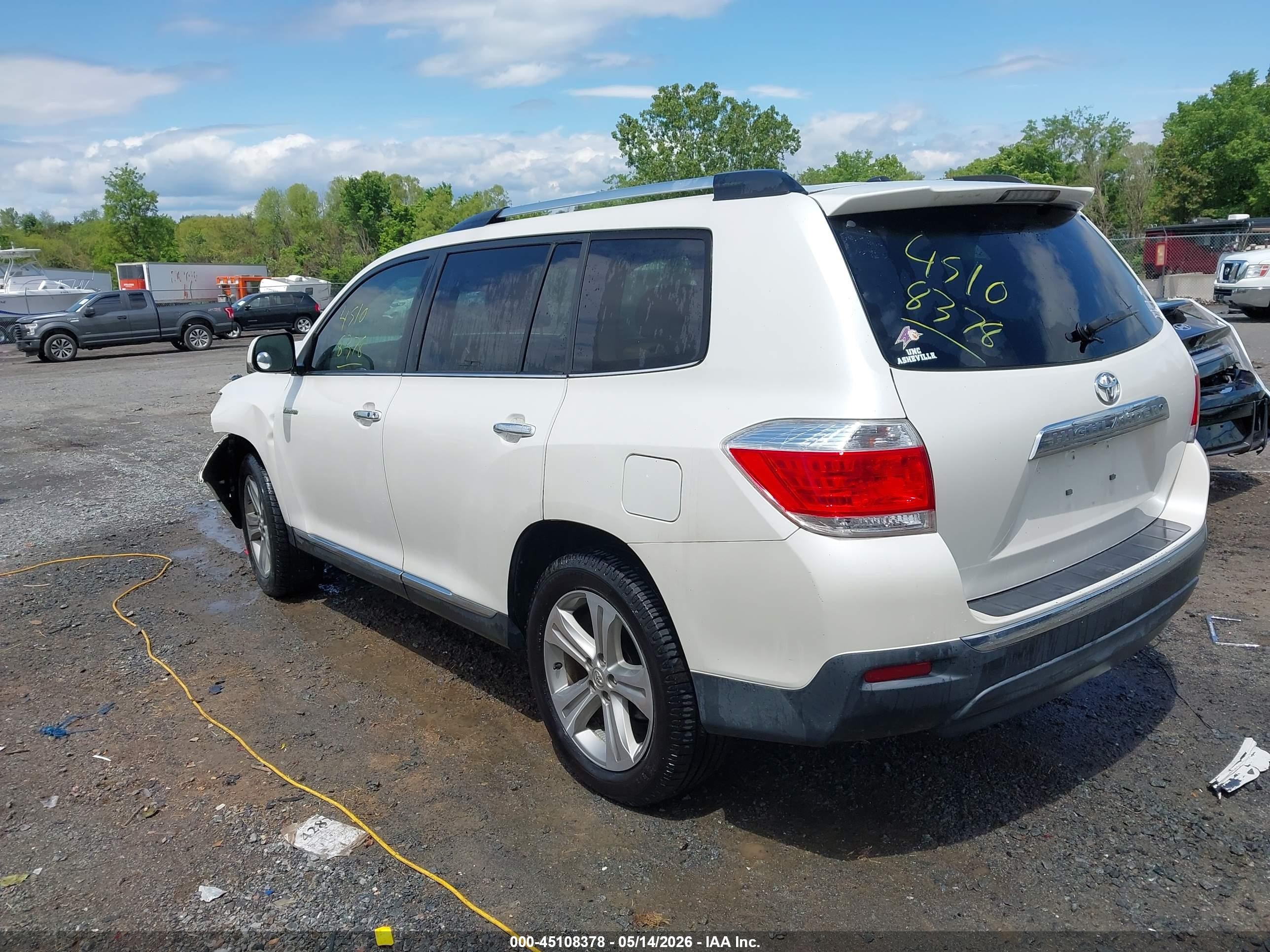 2013 Toyota Highlander Limited V6 Белый vin: 5TDYK3EH7DS101665