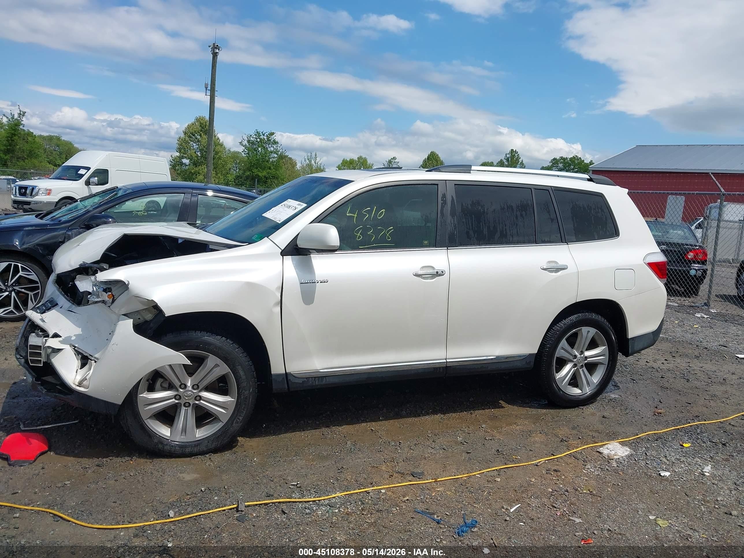 2013 Toyota Highlander Limited V6 Белый vin: 5TDYK3EH7DS101665