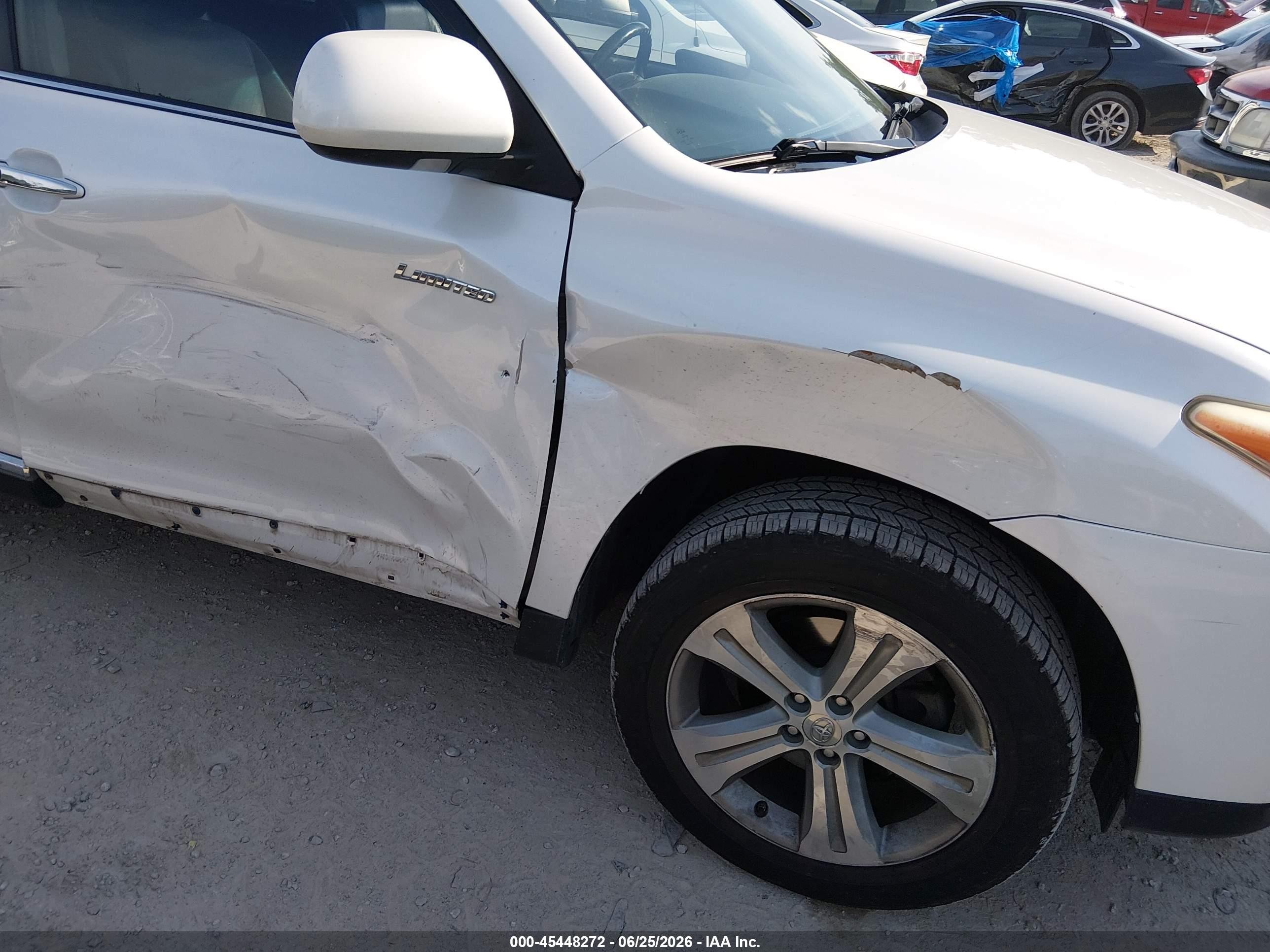 2013 Toyota Highlander Limited V6 White vin: 5TDYK3EH7DS120572