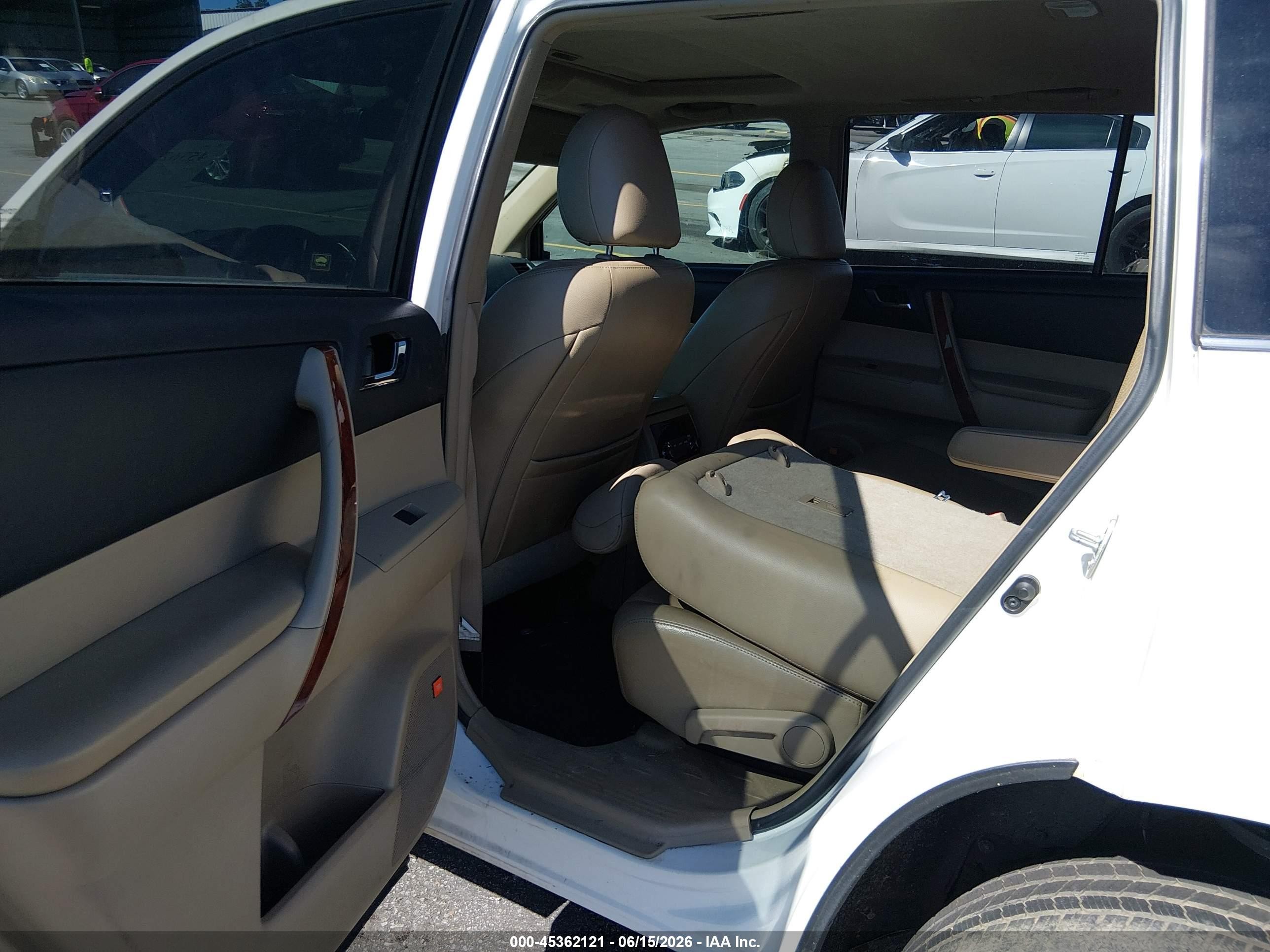 2013 Toyota Highlander Limited V6 White vin: 5TDYK3EH7DS142409