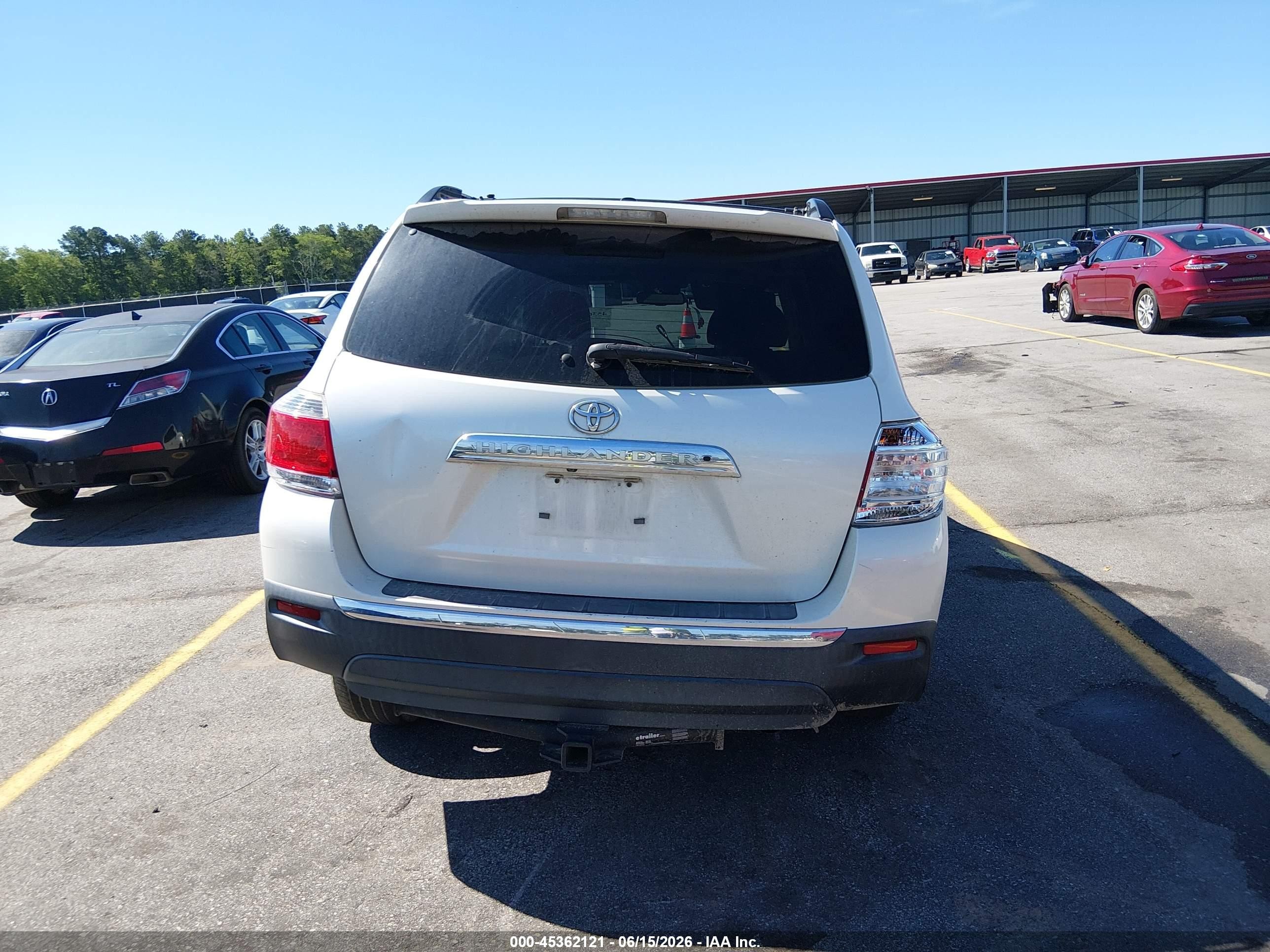 2013 Toyota Highlander Limited V6 White vin: 5TDYK3EH7DS142409
